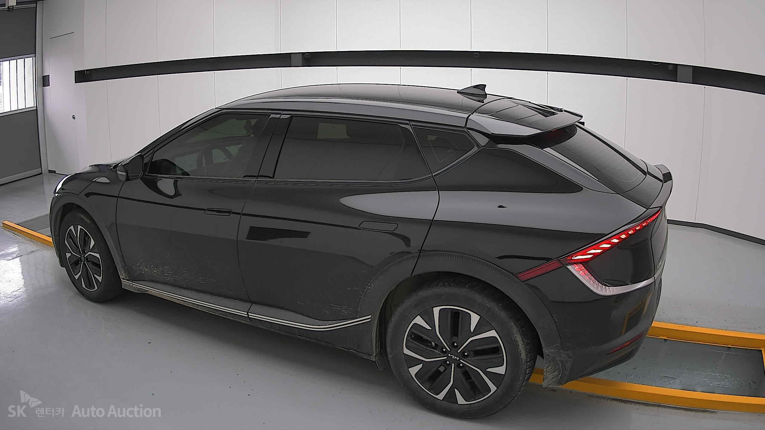 2022 - kia ev6