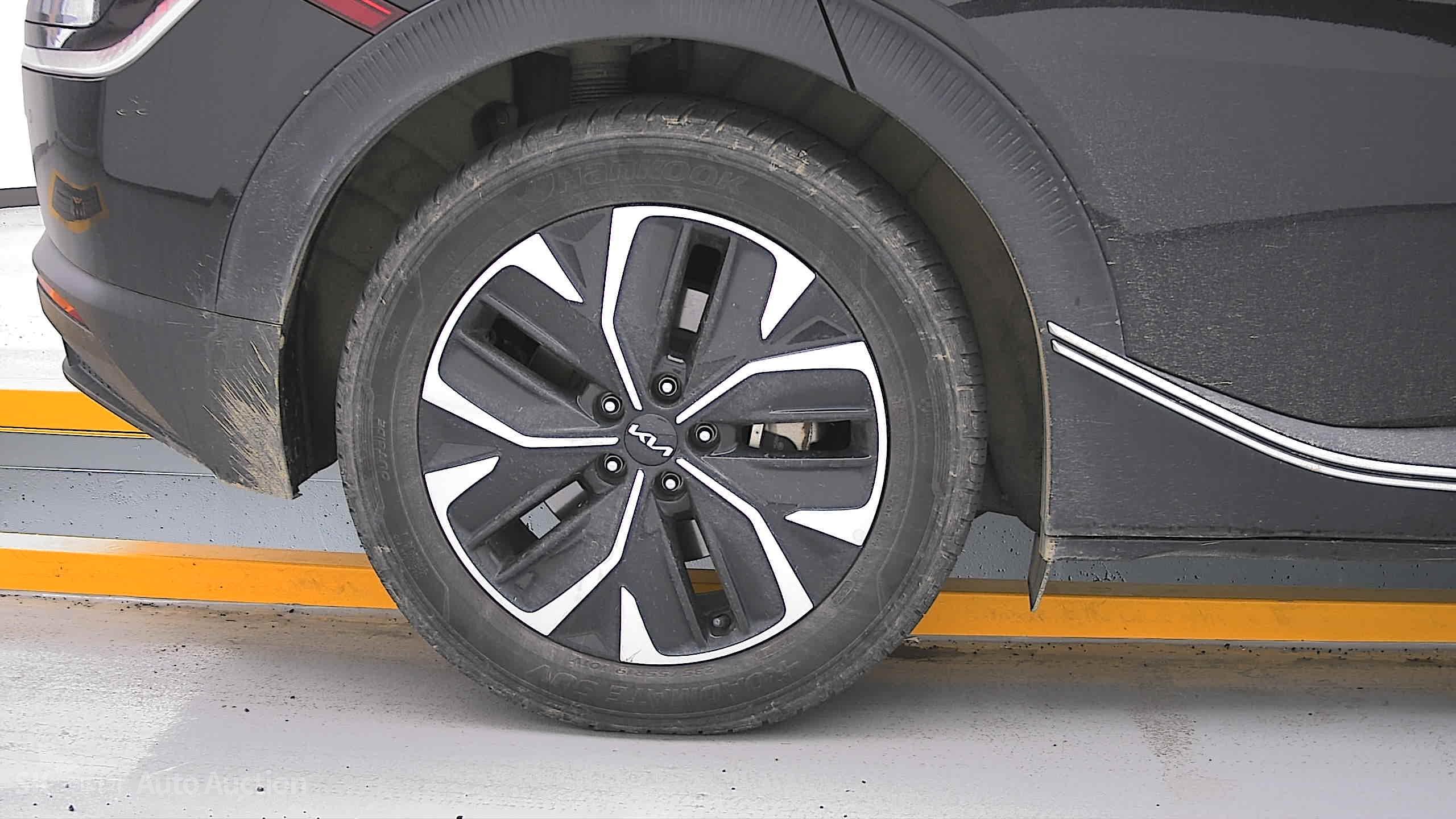 2022 - kia ev6