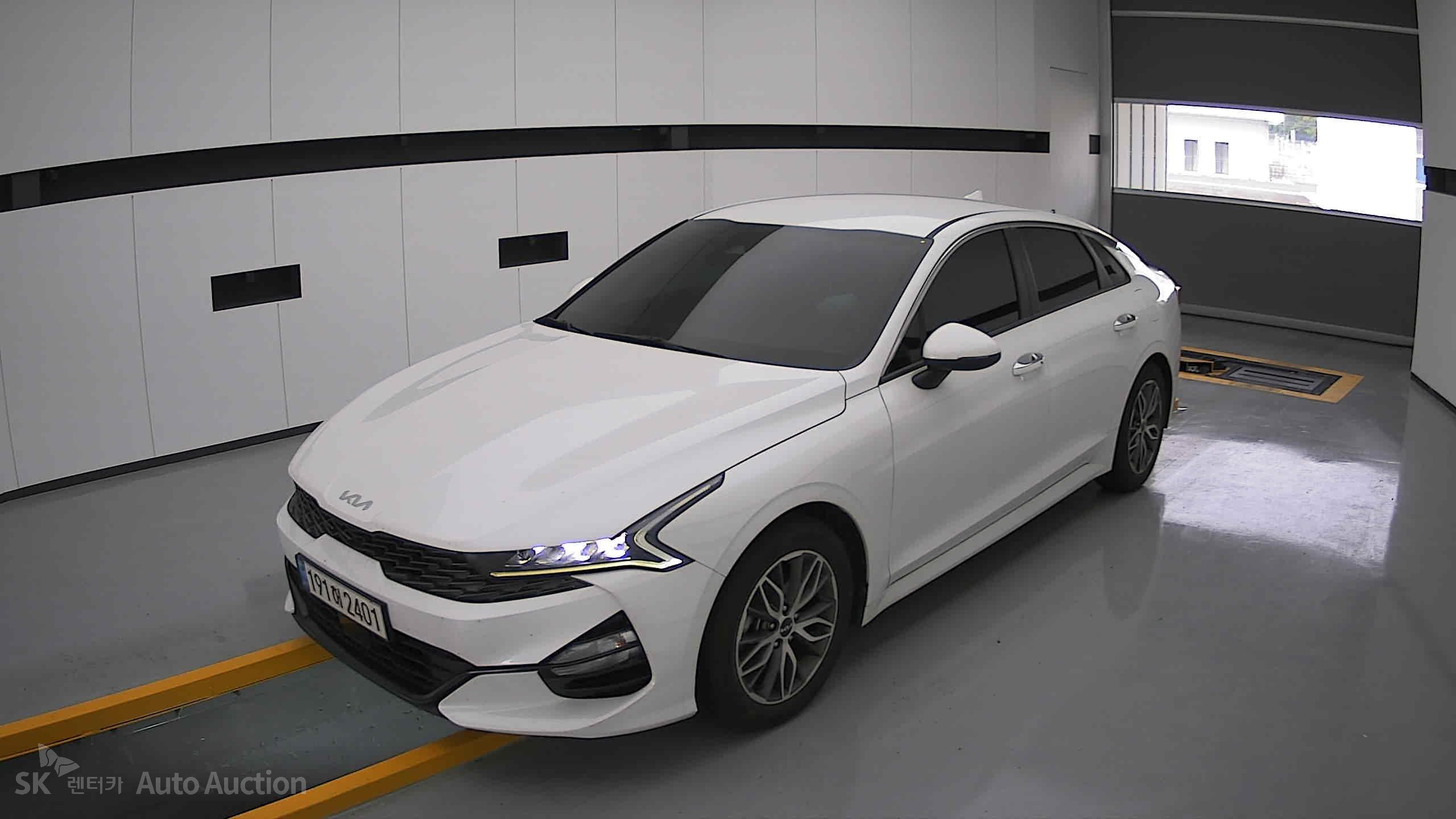 2022 - kia k5