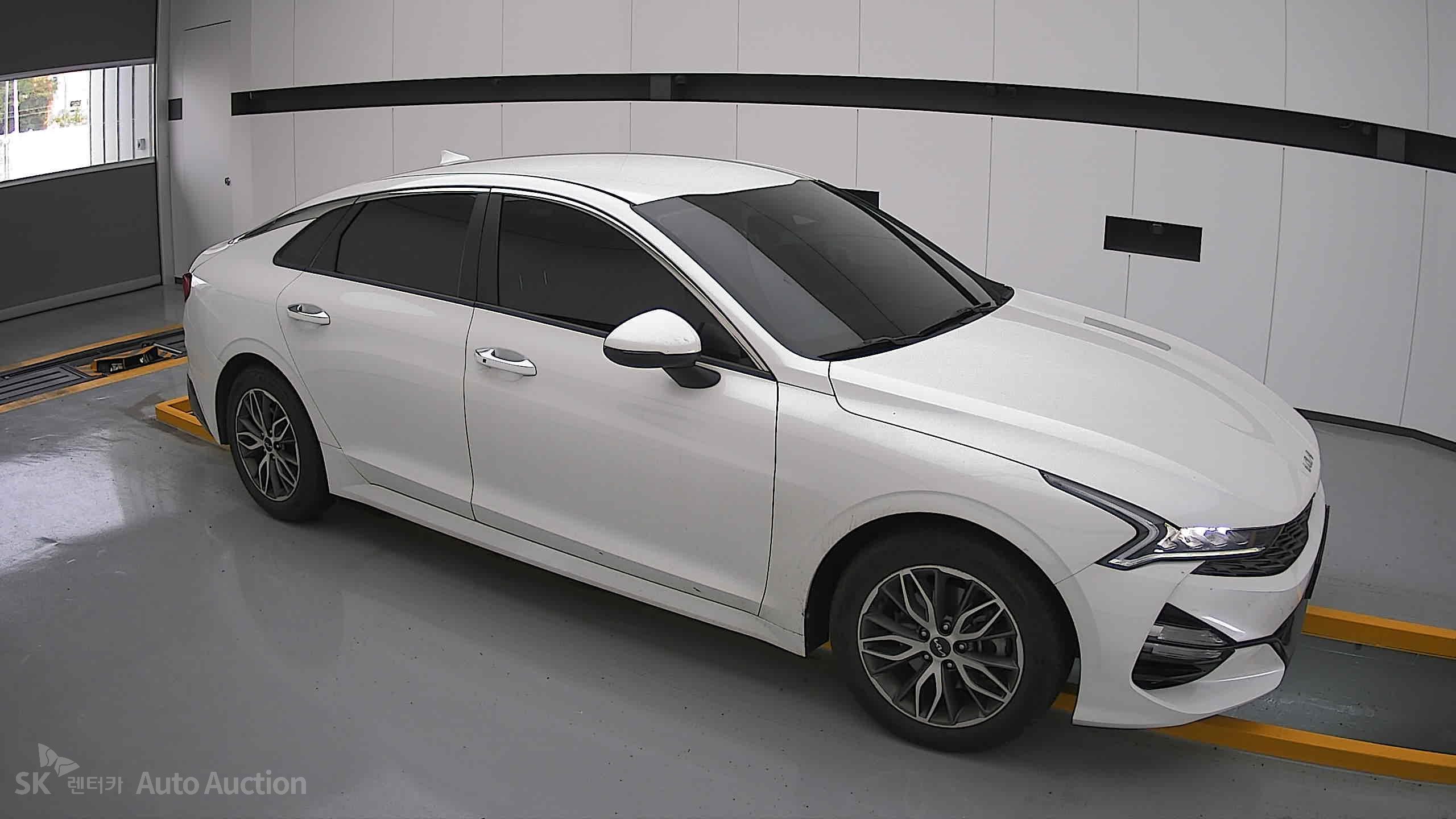 2022 - kia k5
