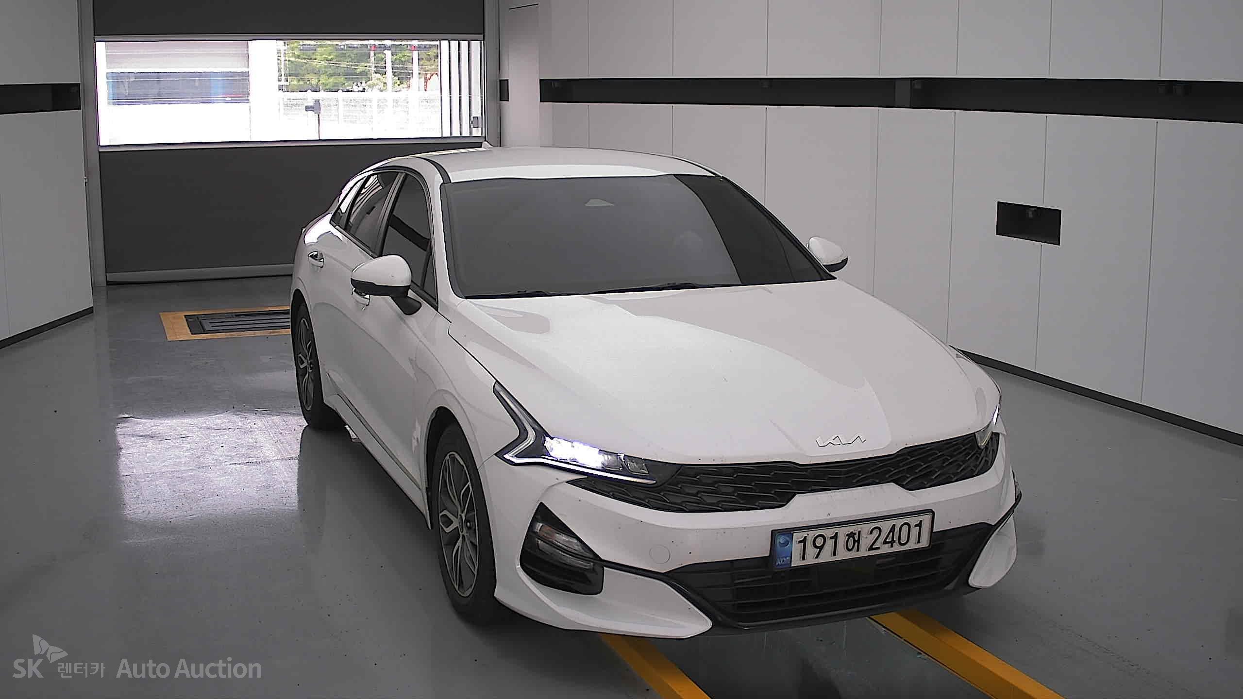 2022 - kia k5