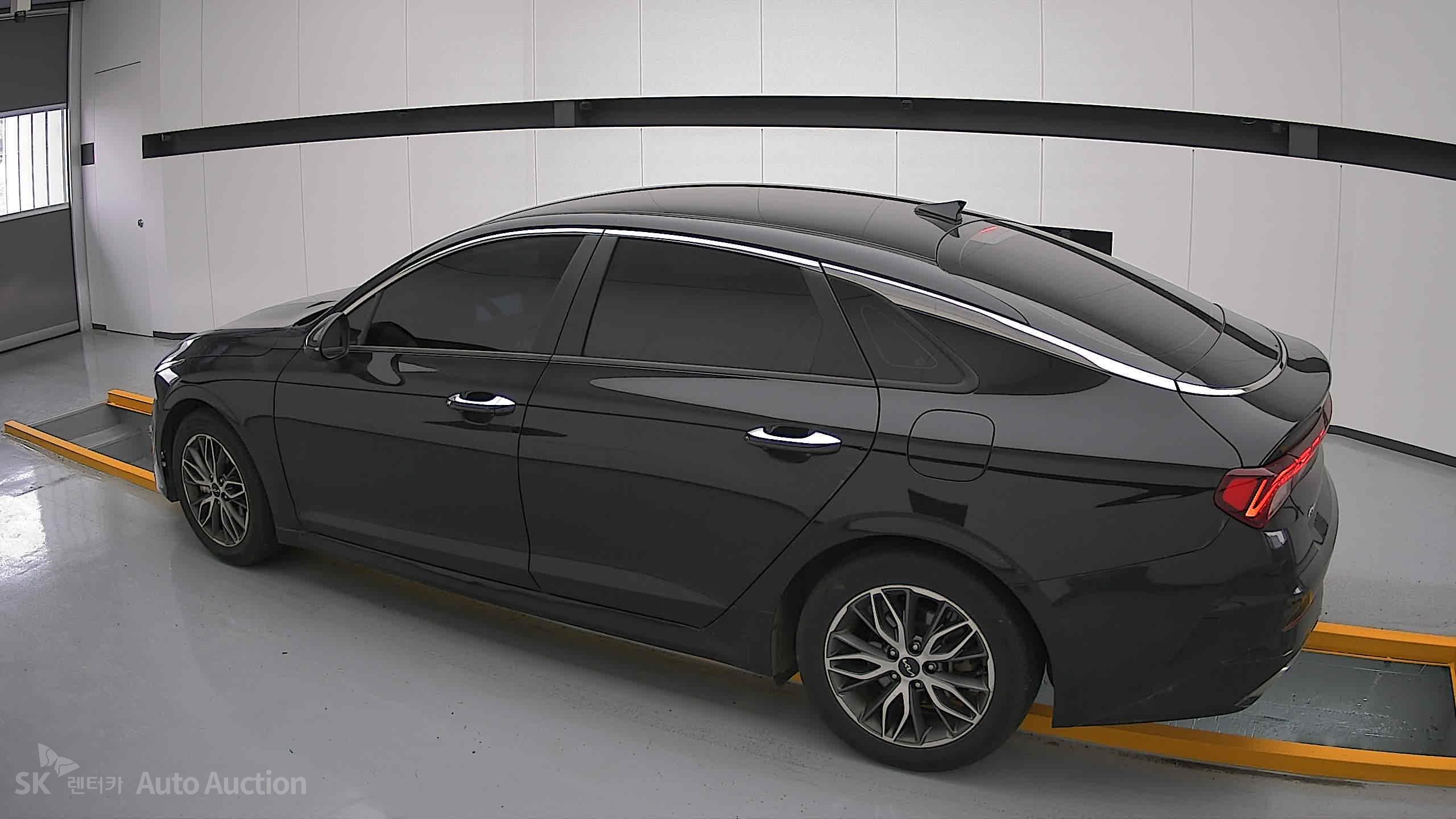 2022 - kia k5