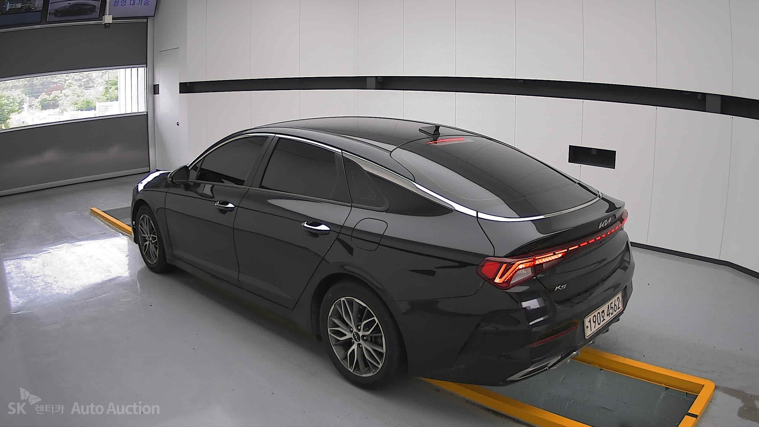 2022 - kia k5