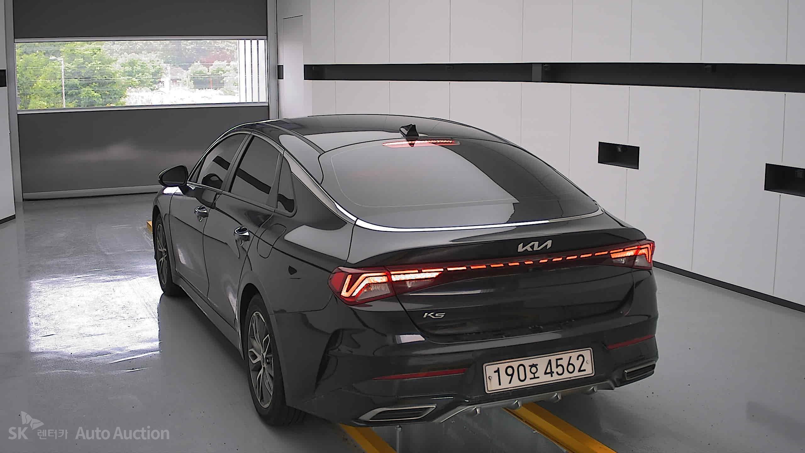 2022 - kia k5