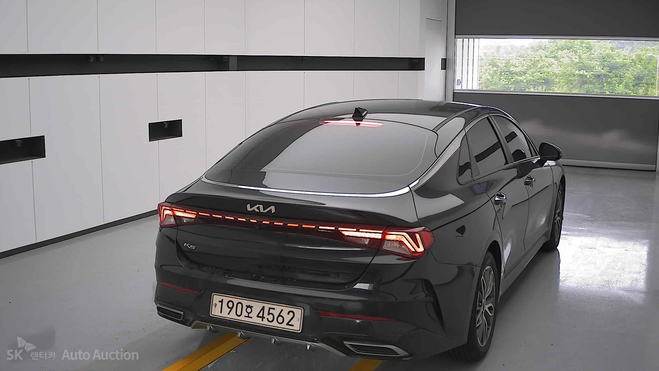 2022 - kia k5