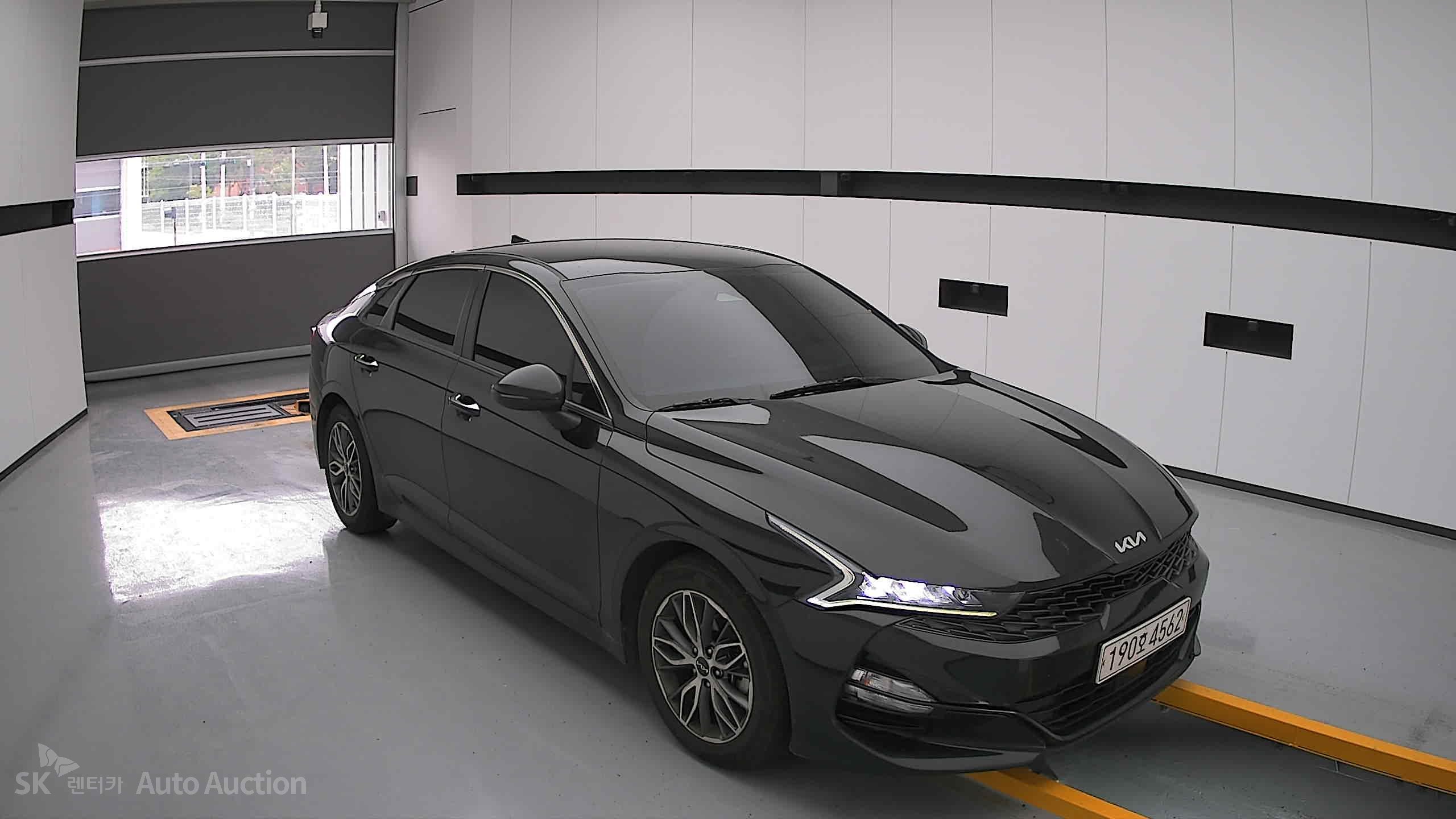 2022 - kia k5