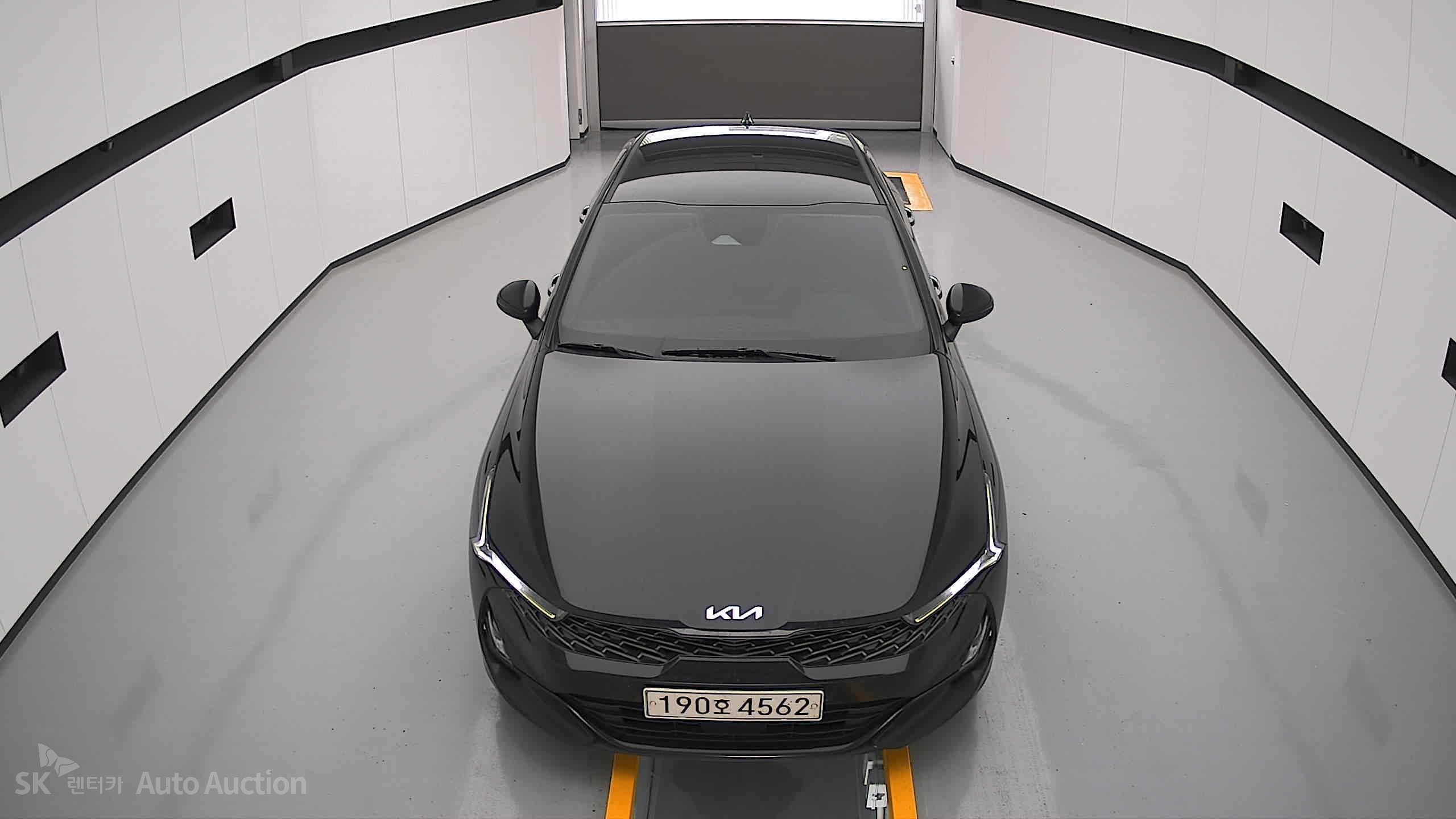 2022 - kia k5
