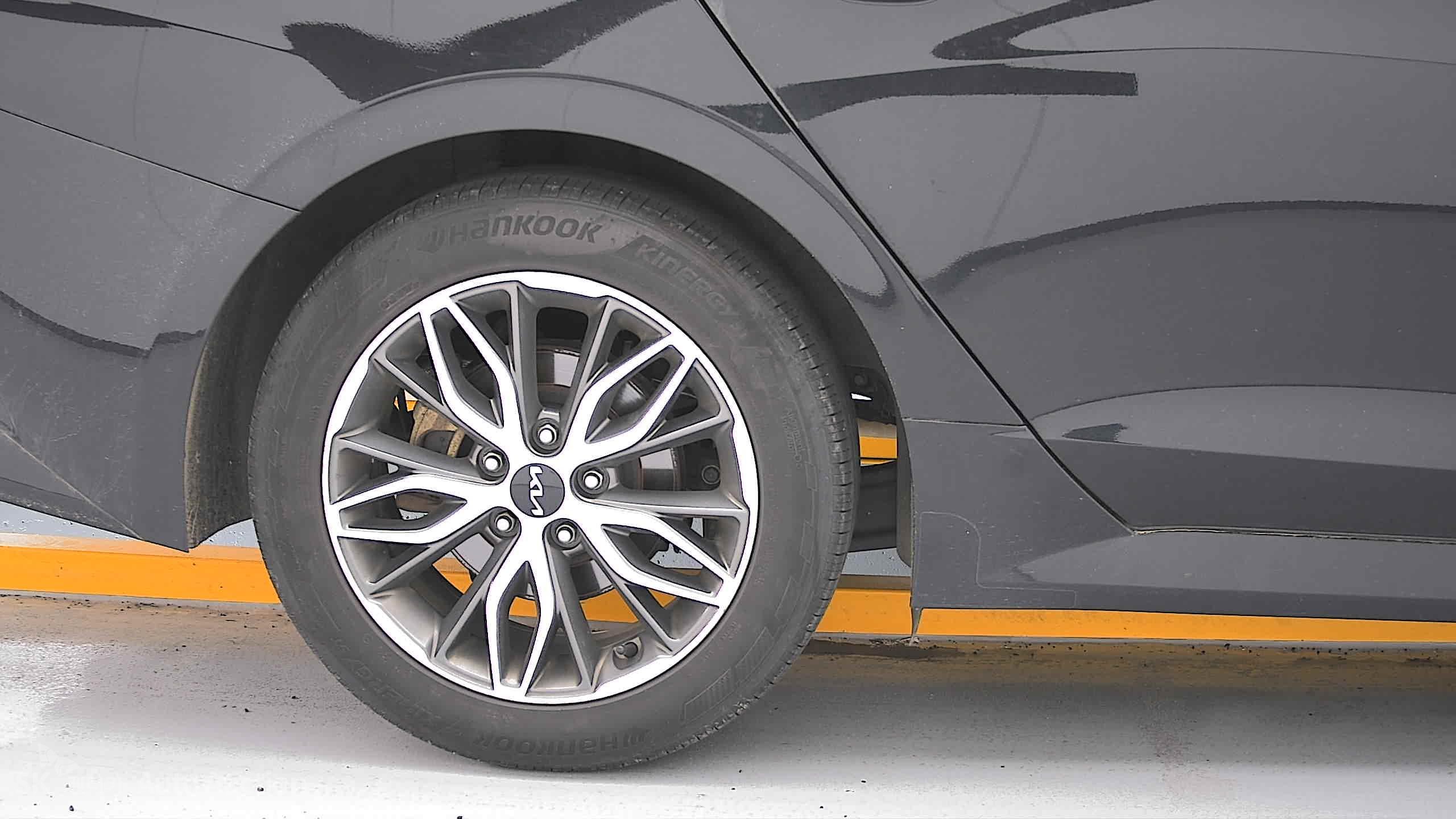 2022 - kia k5