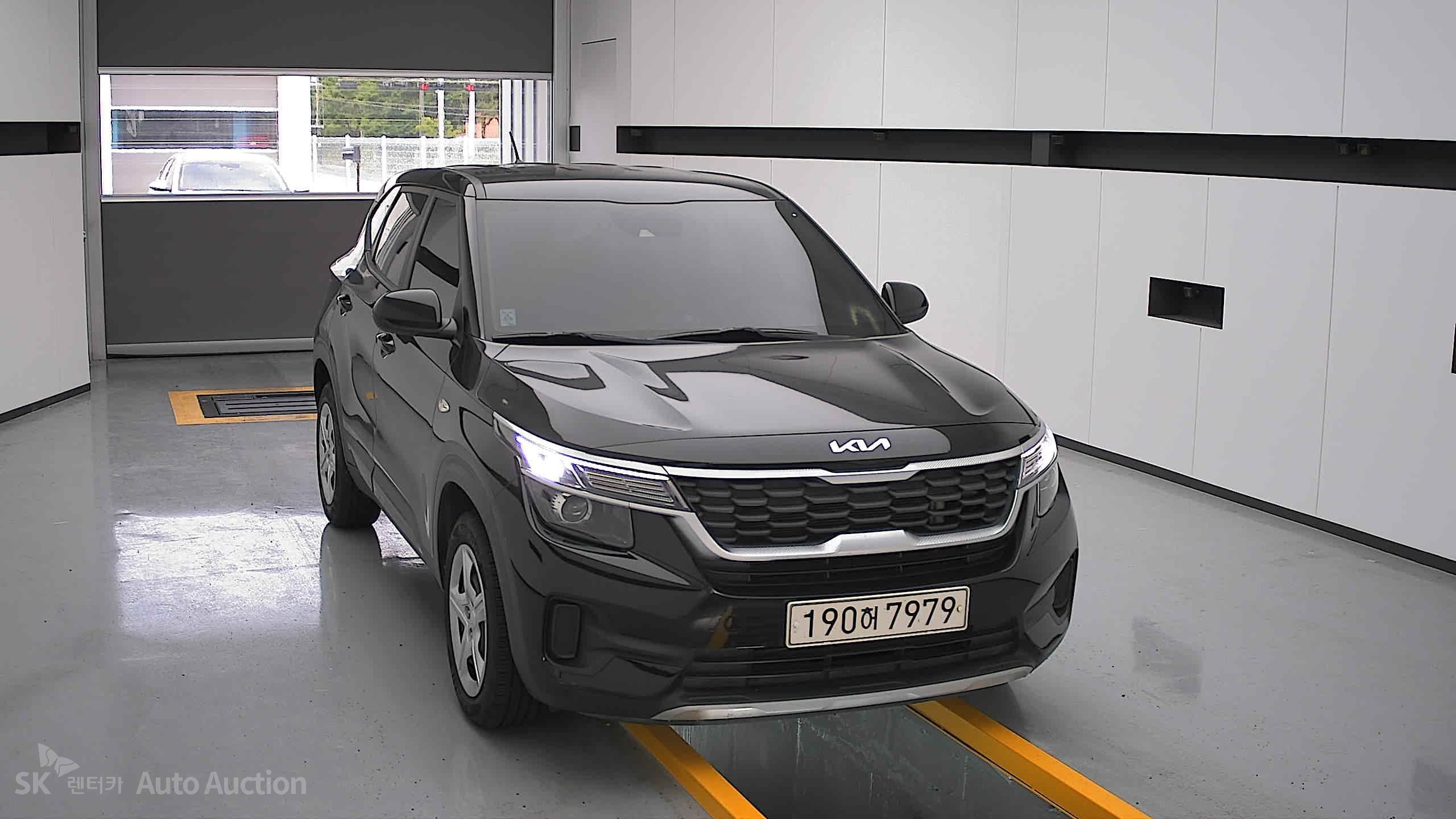 2023 - kia seltos