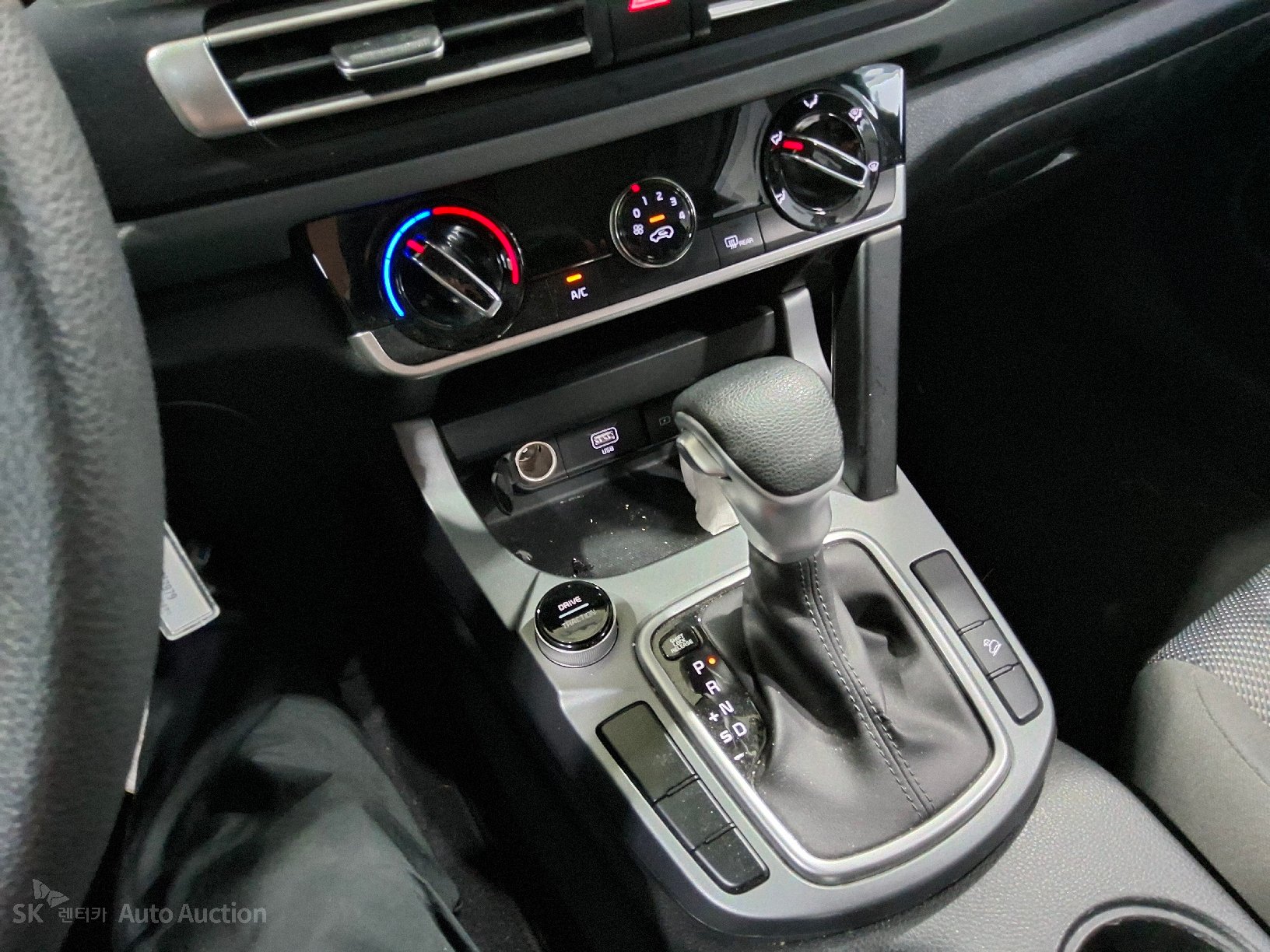 2023 - kia seltos