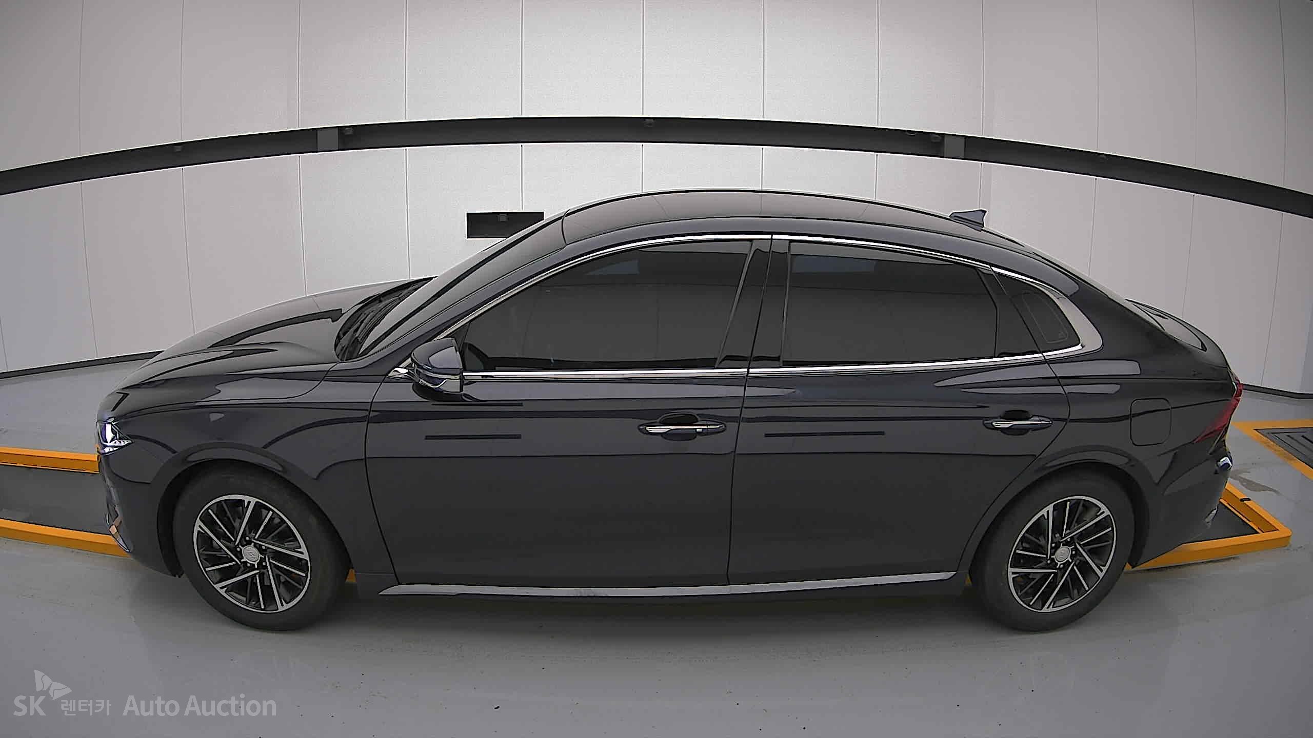 2020 - hyundai grandeur