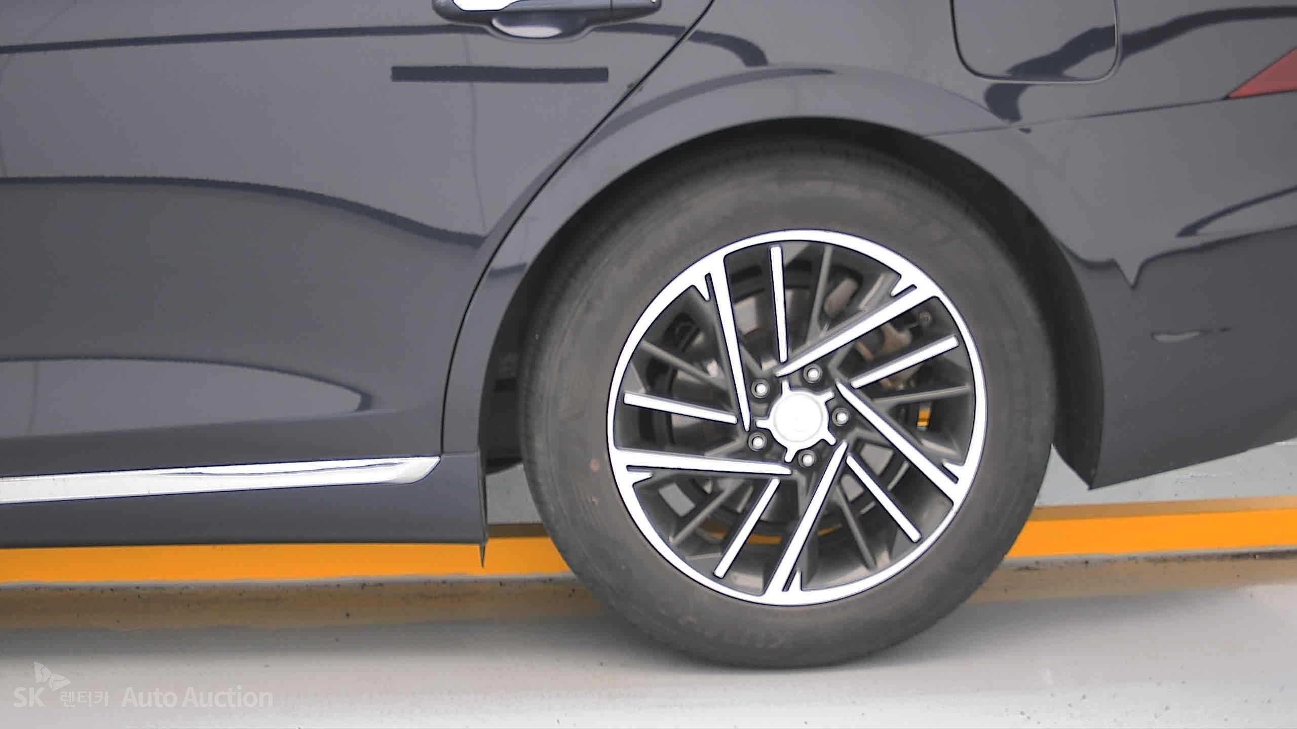 2020 - hyundai grandeur