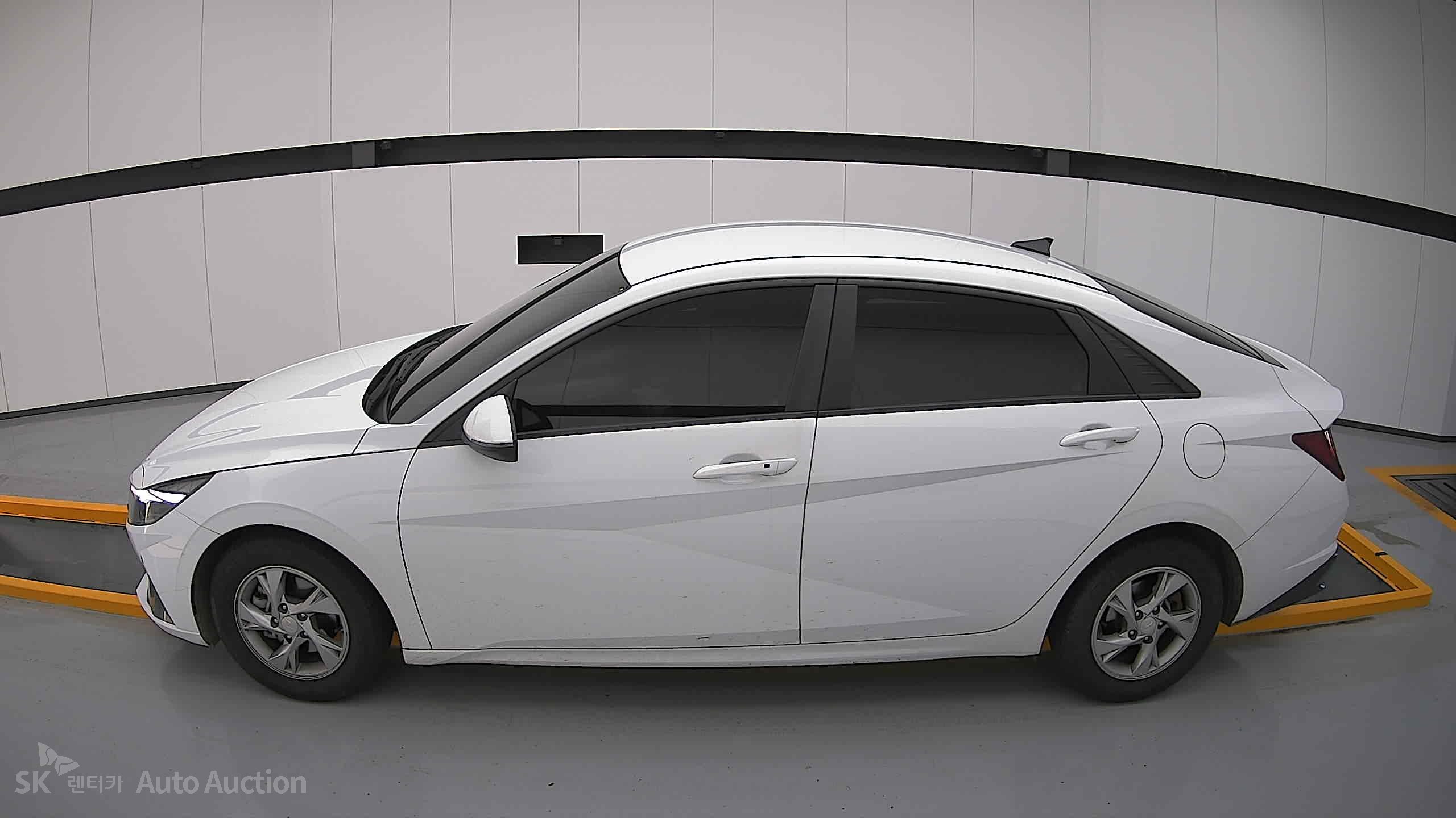 2021 - hyundai avante