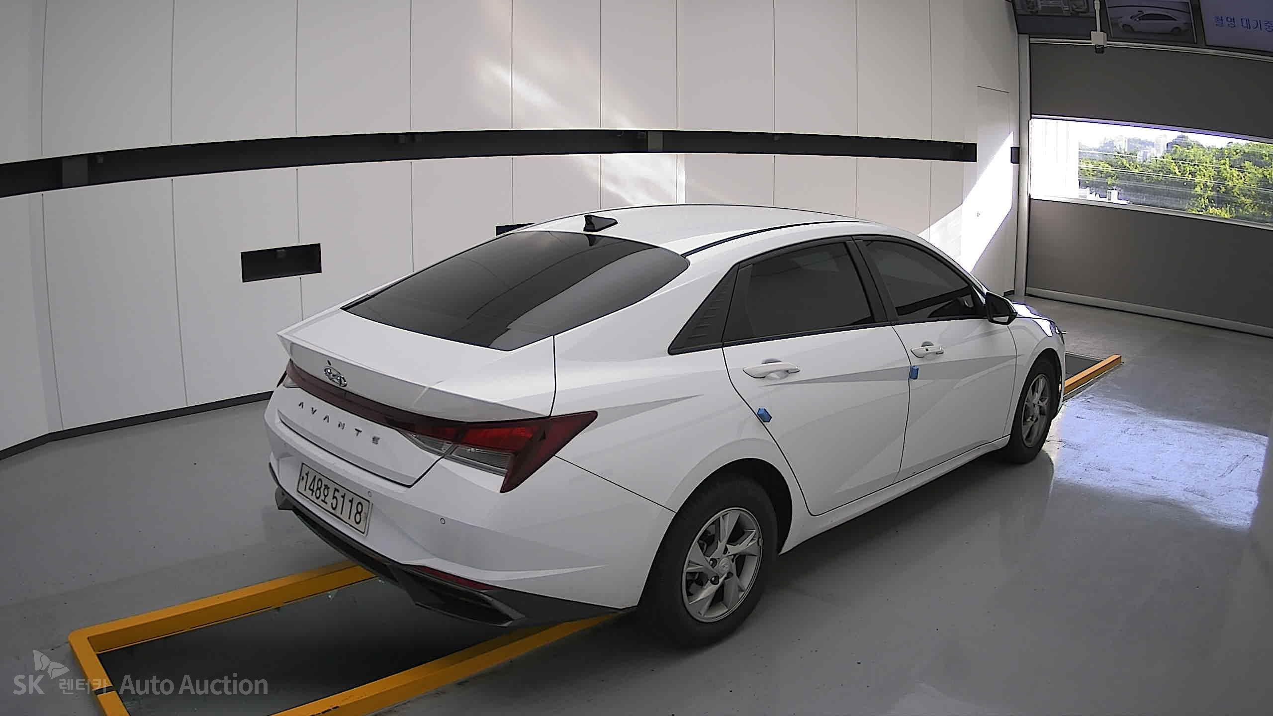 2021 - hyundai avante