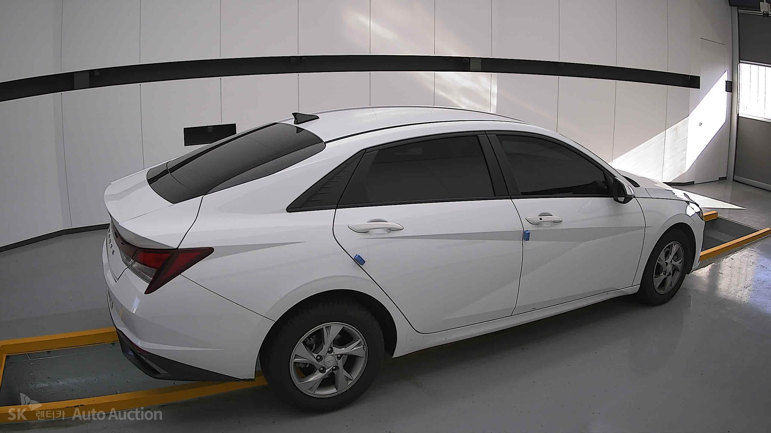 2021 - hyundai avante