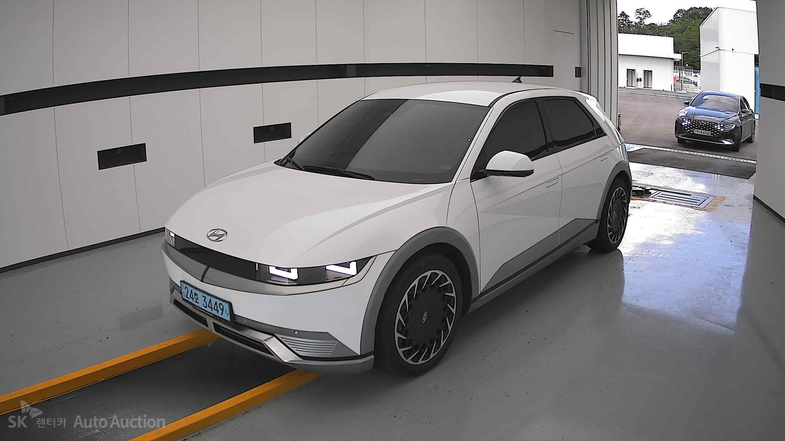 2022 - hyundai ioniq