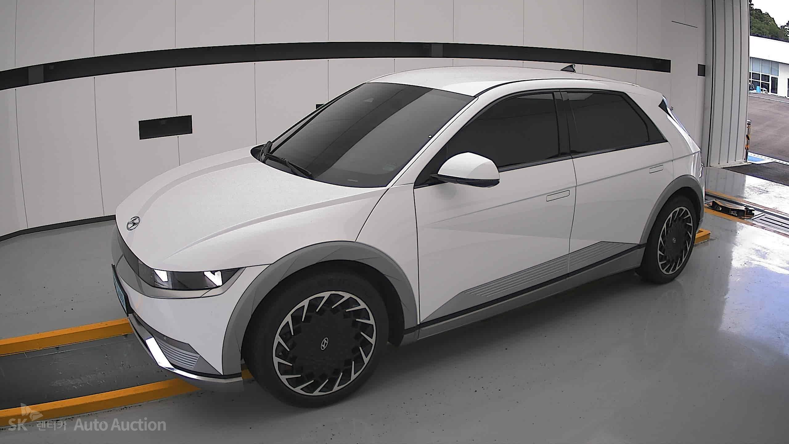 2022 - hyundai ioniq
