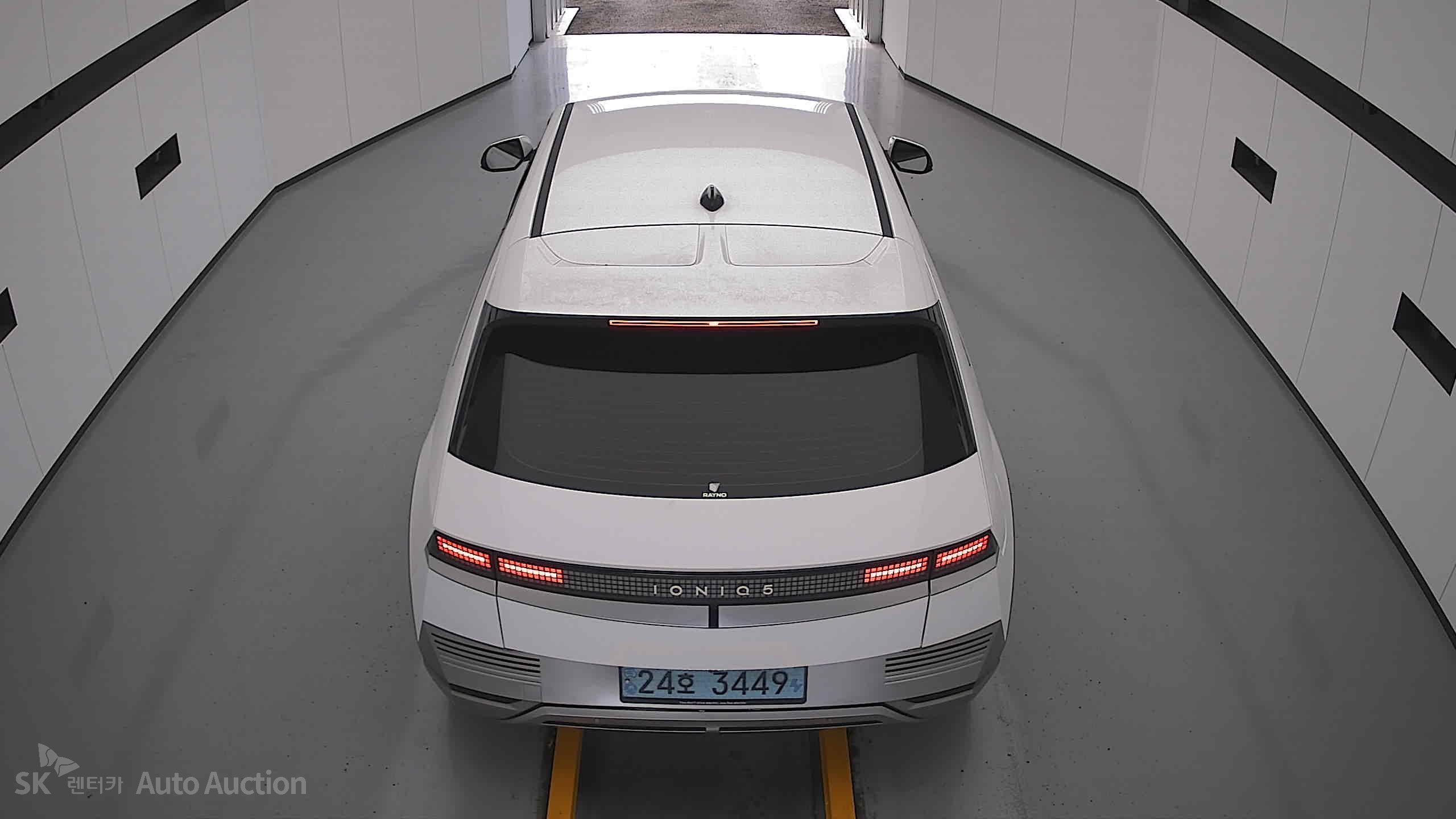 2022 - hyundai ioniq