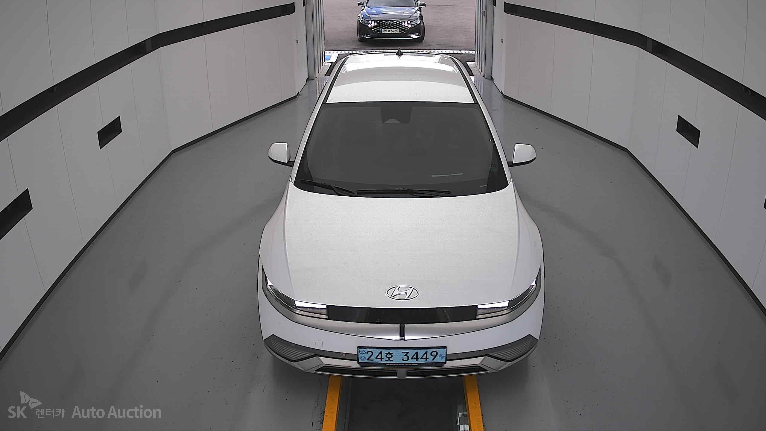 2022 - hyundai ioniq