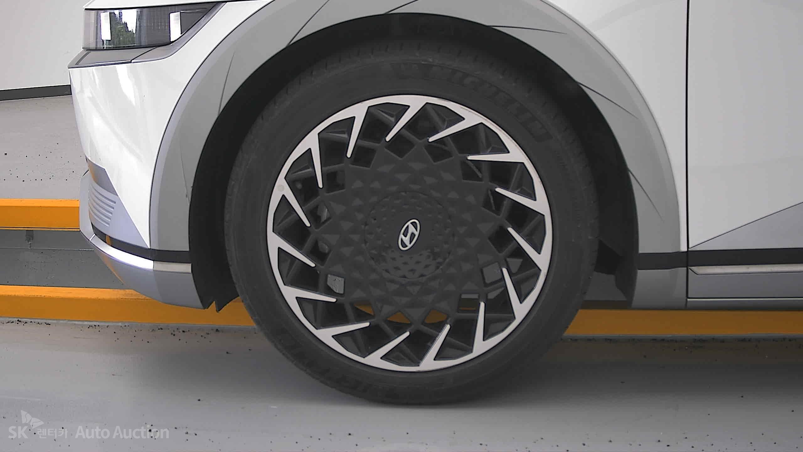 2022 - hyundai ioniq