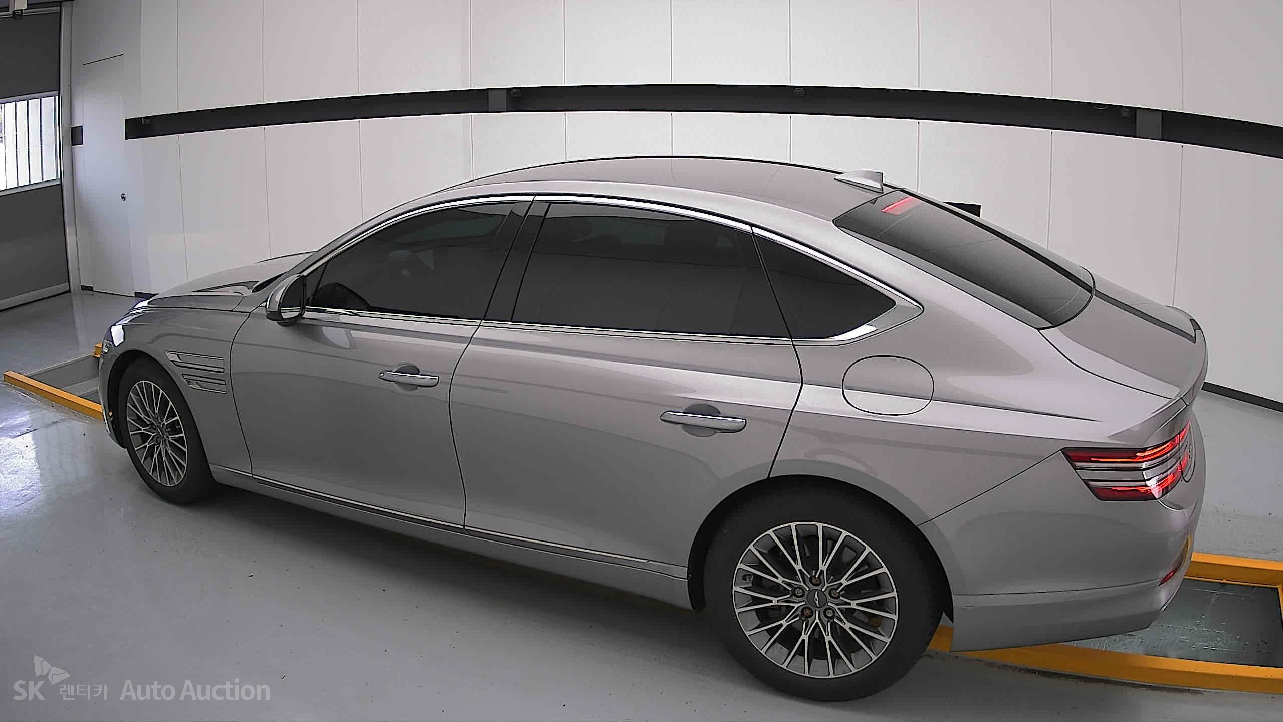 2022 - genesis g80