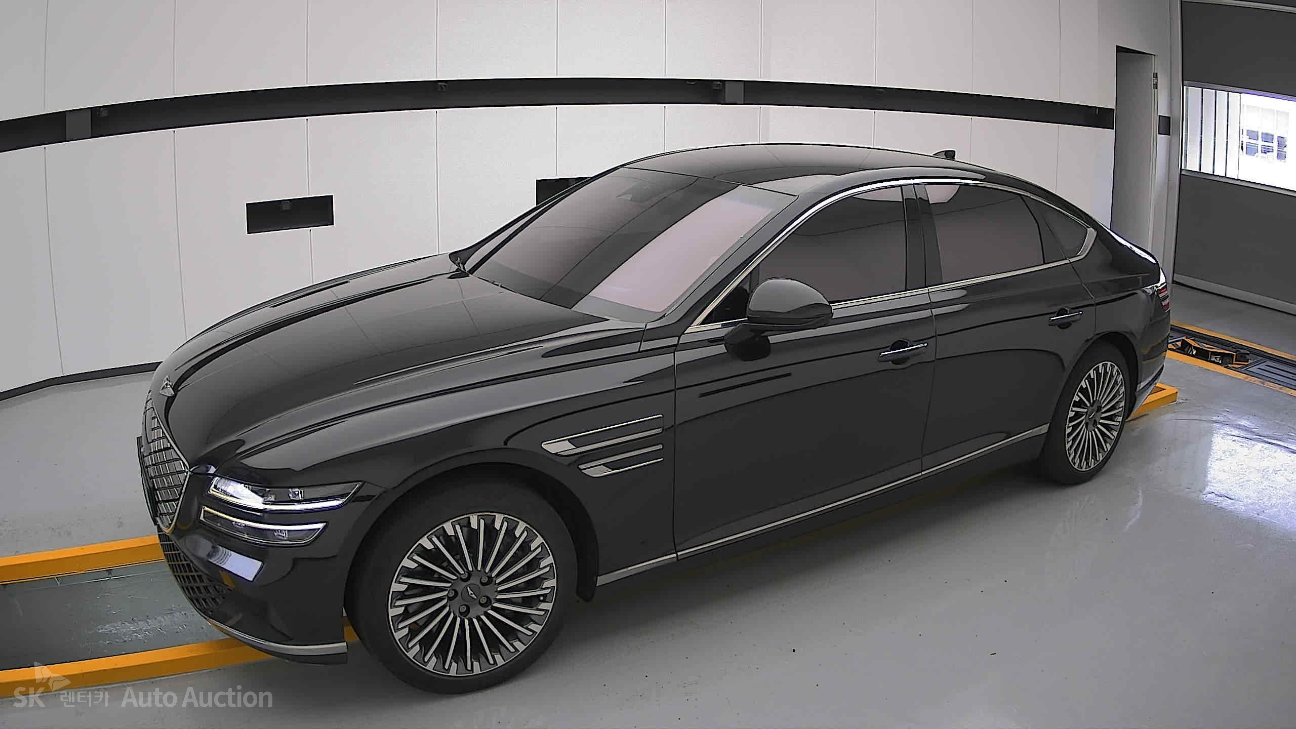 2022 - genesis eg80