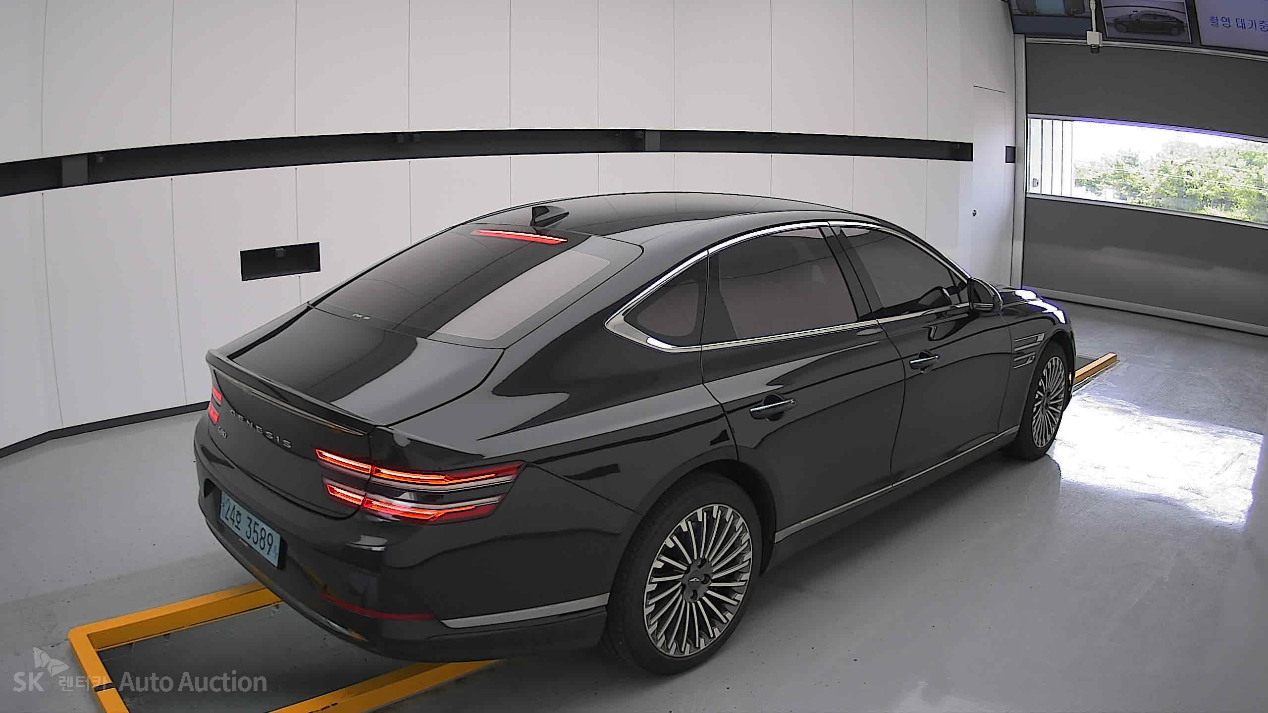 2022 - genesis eg80