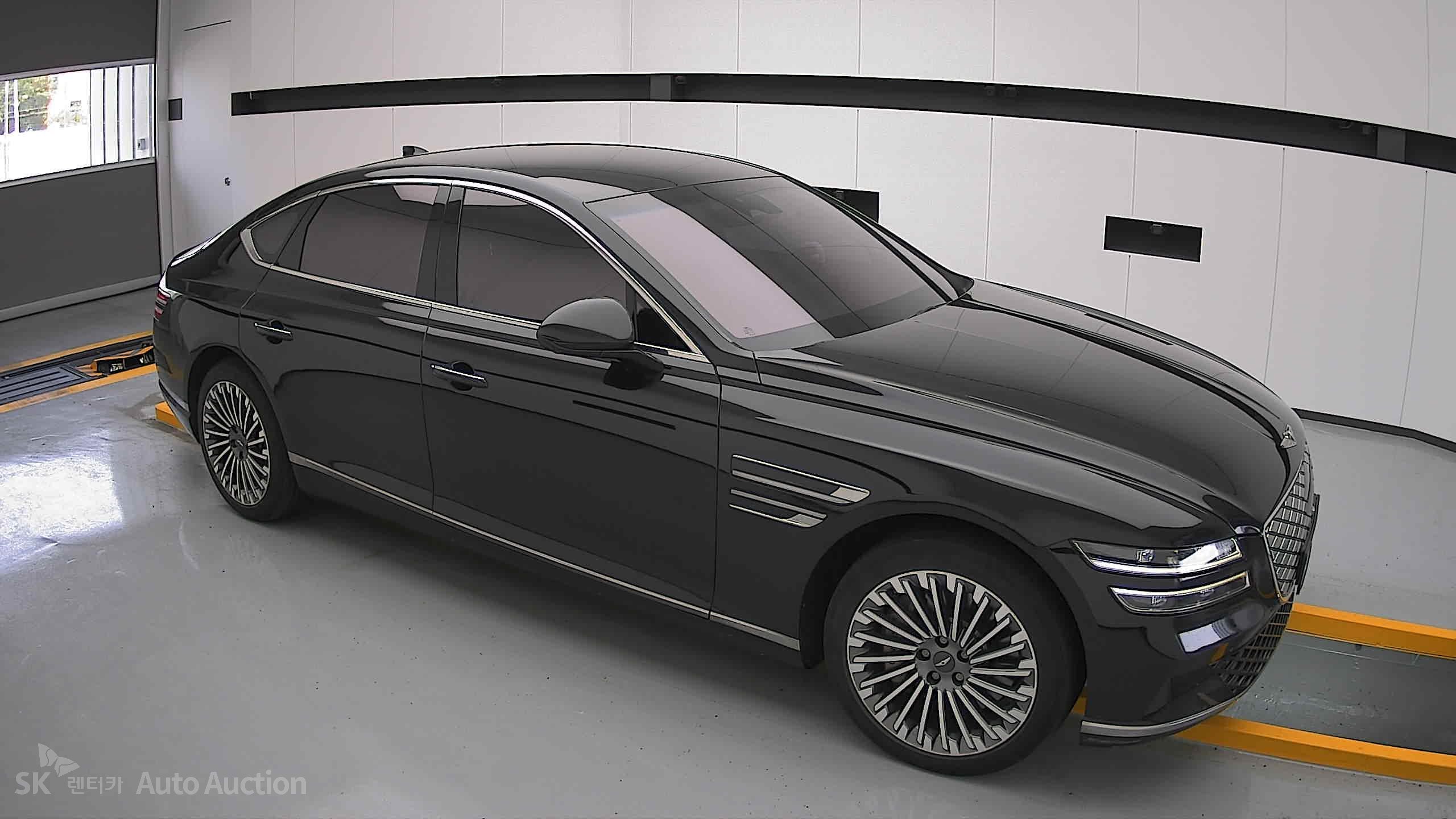 2022 - genesis eg80