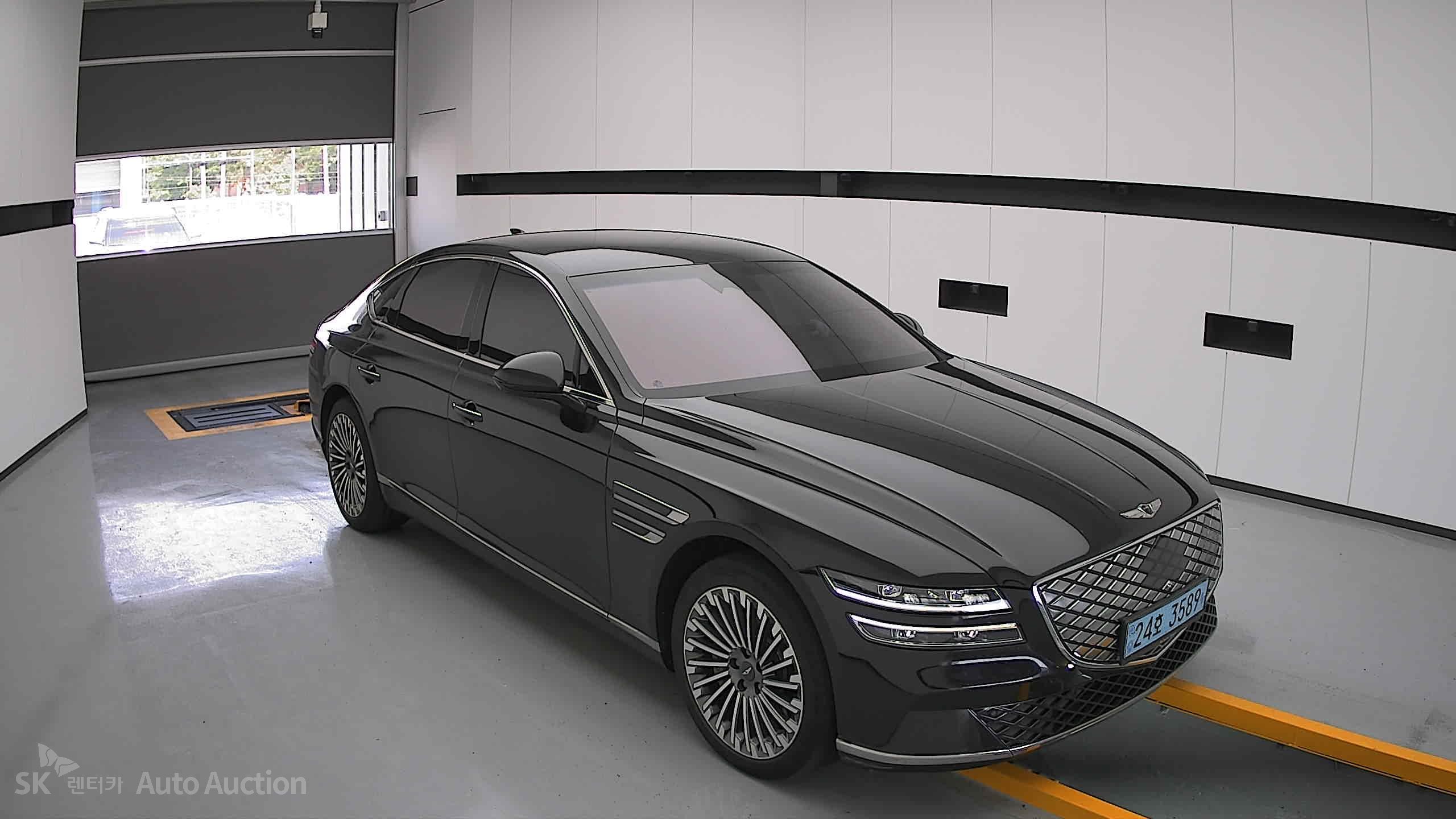 2022 - genesis eg80