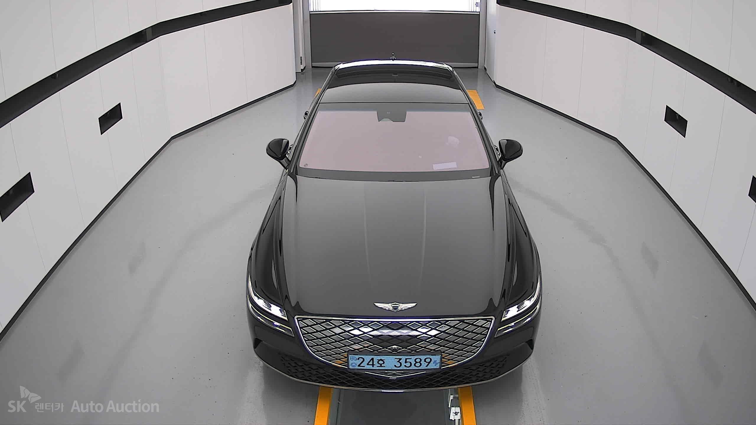2022 - genesis eg80