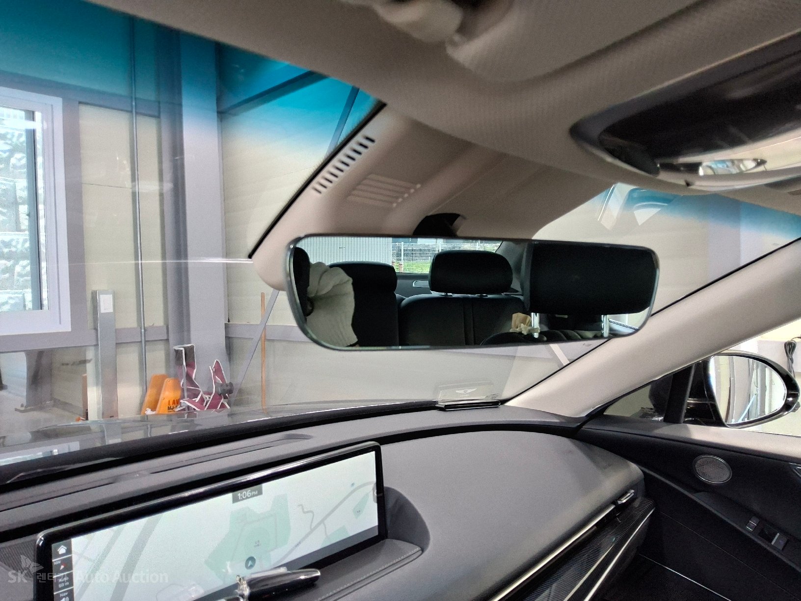 2022 - genesis eg80