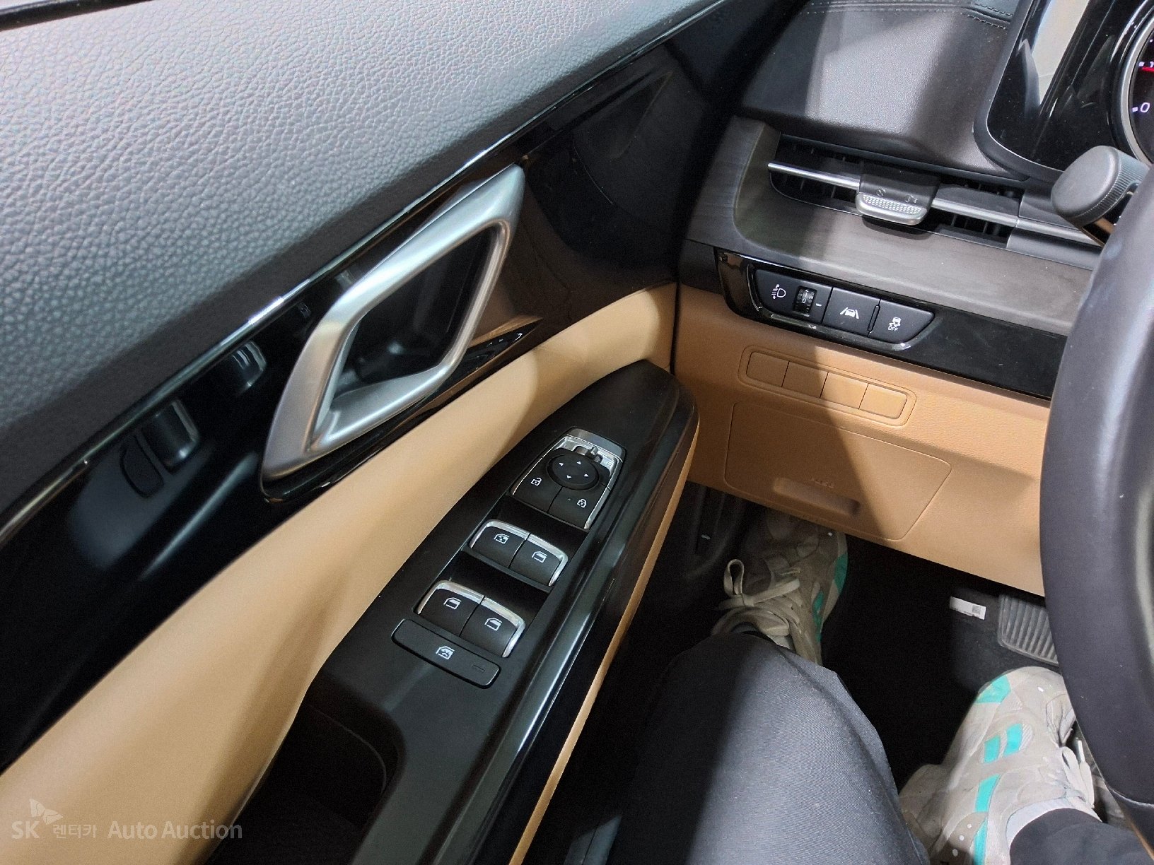 2022 - kia carnival