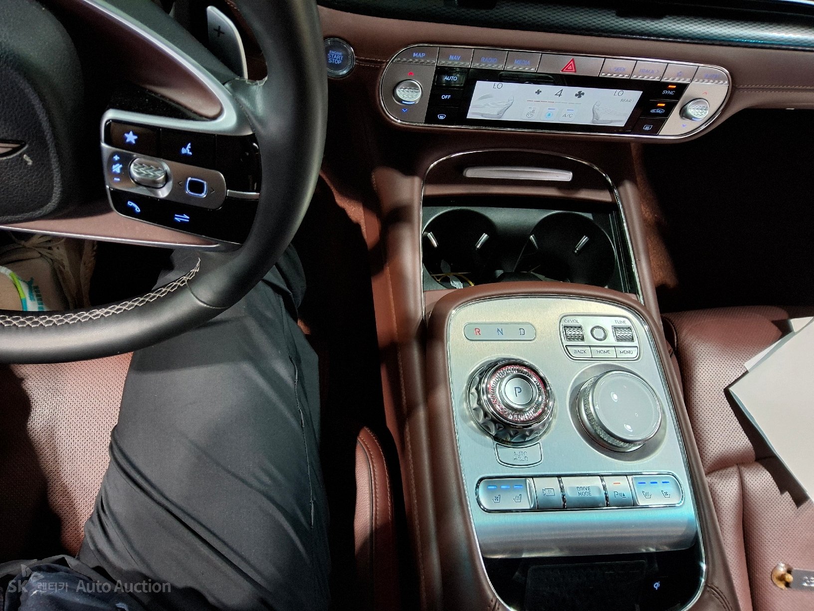 2022 - genesis g90