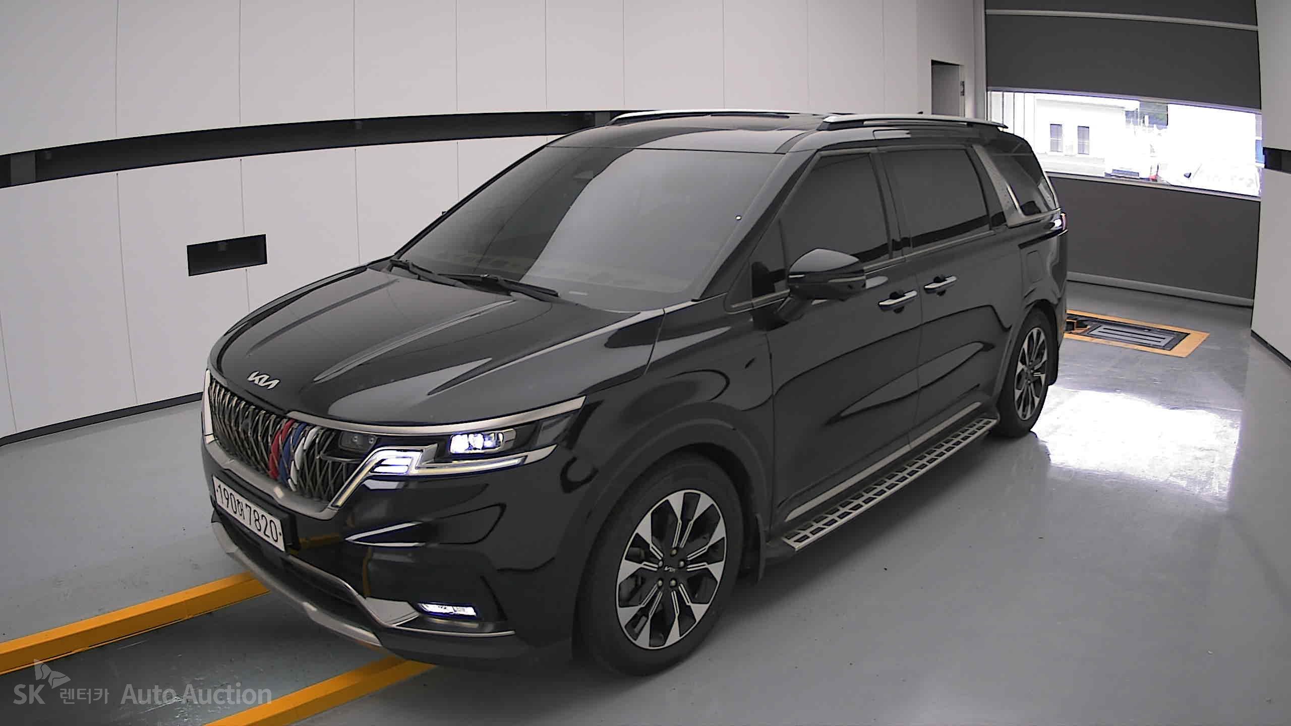 2022 - kia carnival