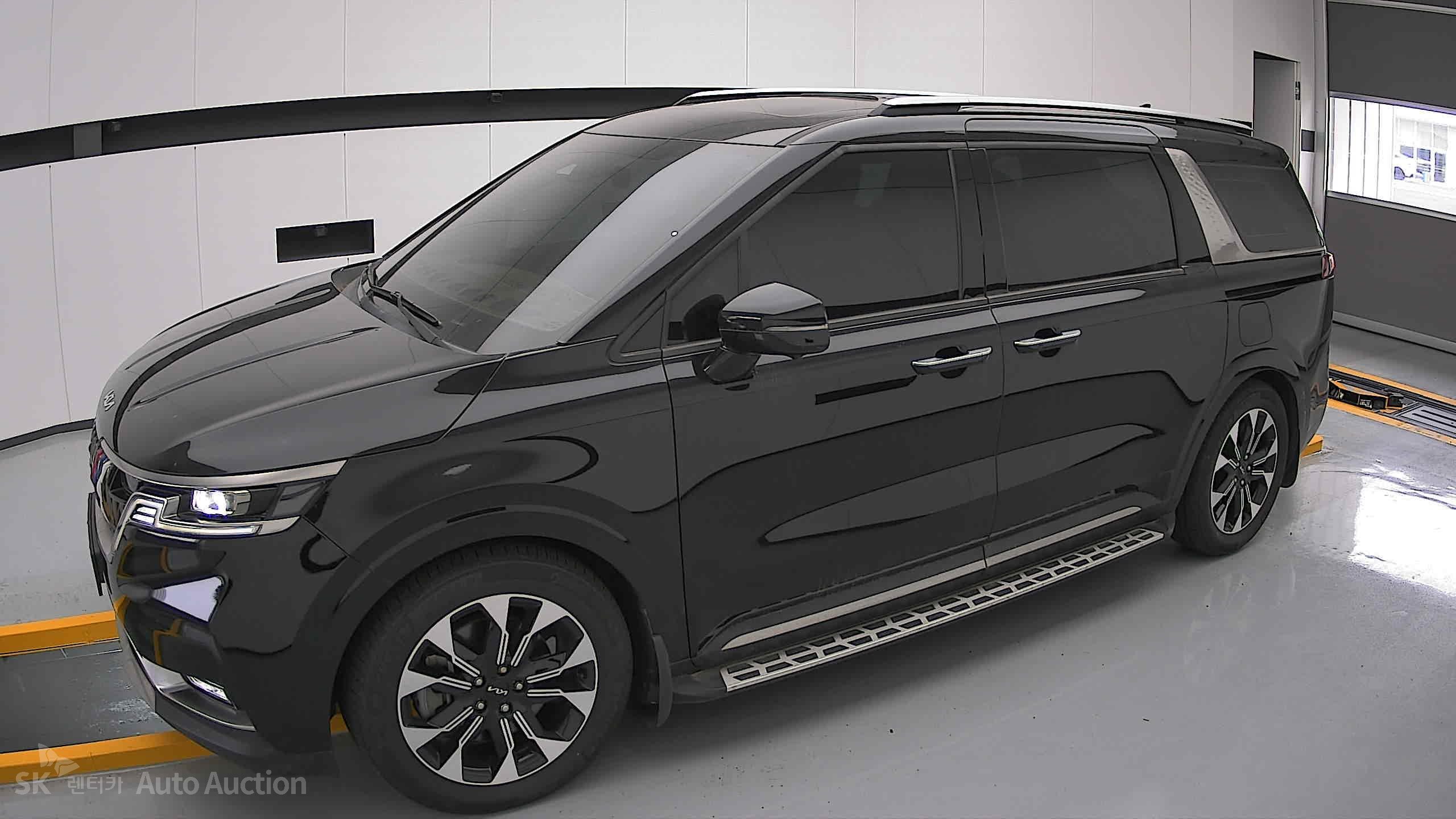 2022 - kia carnival