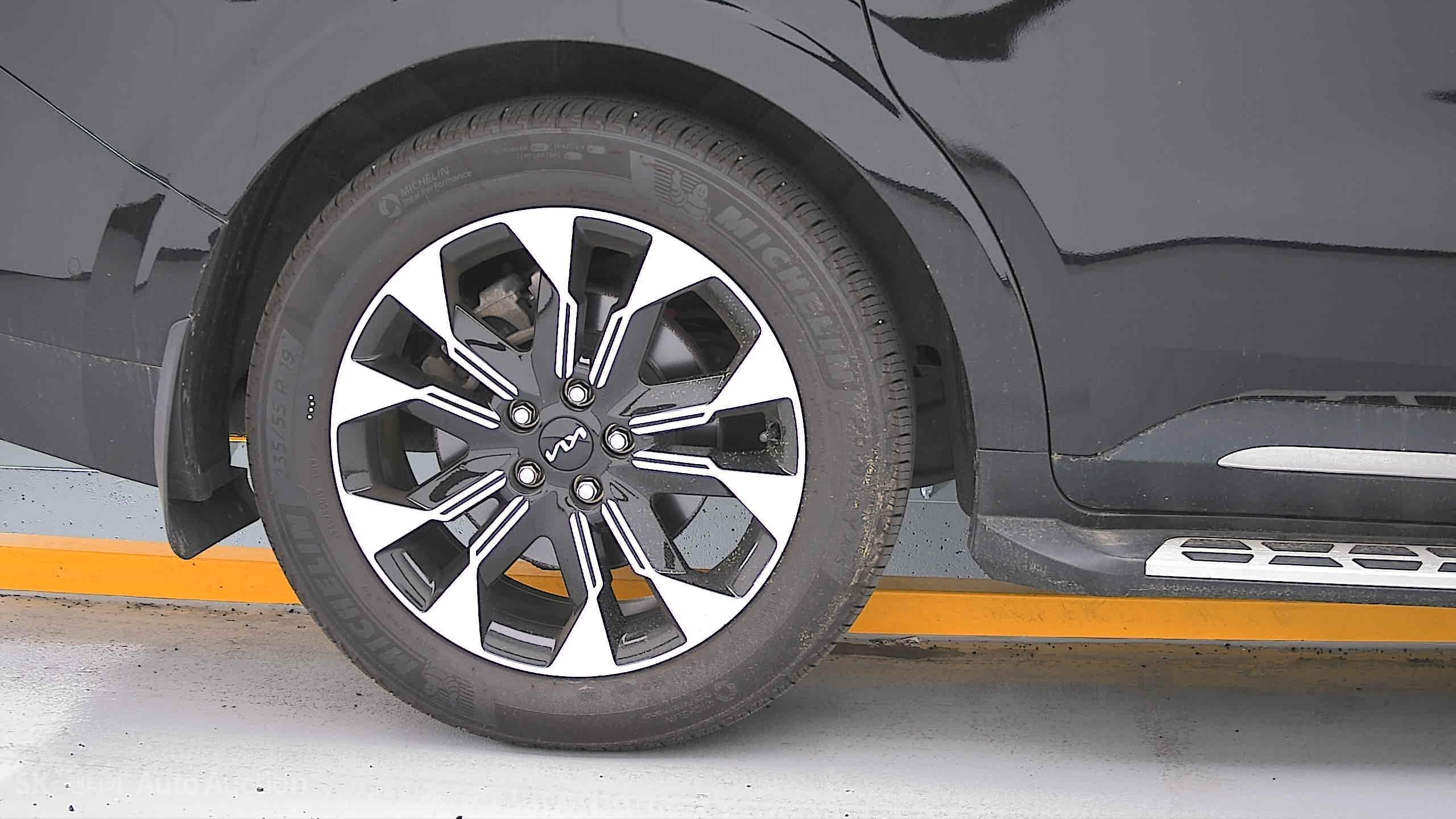 2022 - kia carnival