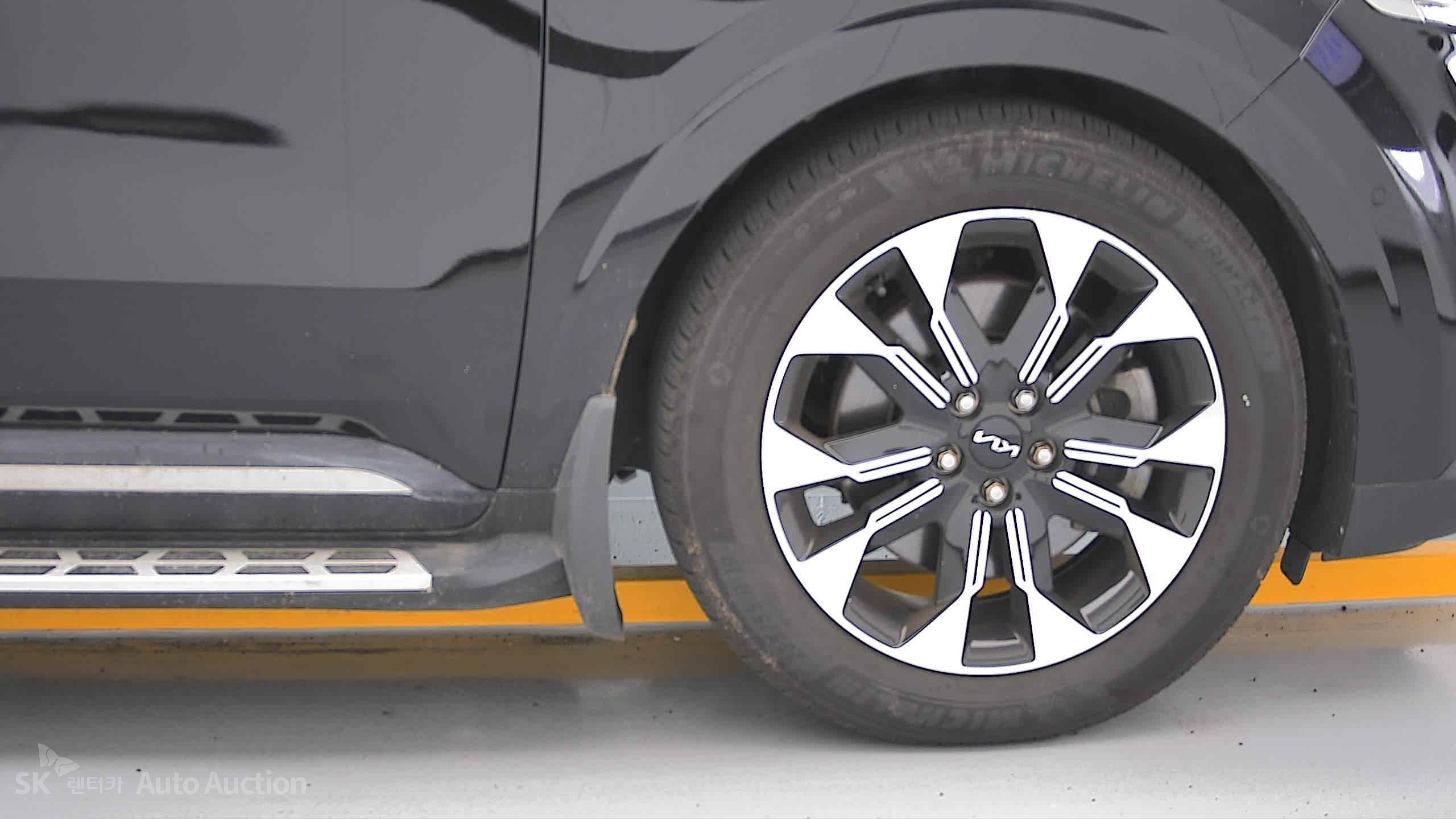 2022 - kia carnival