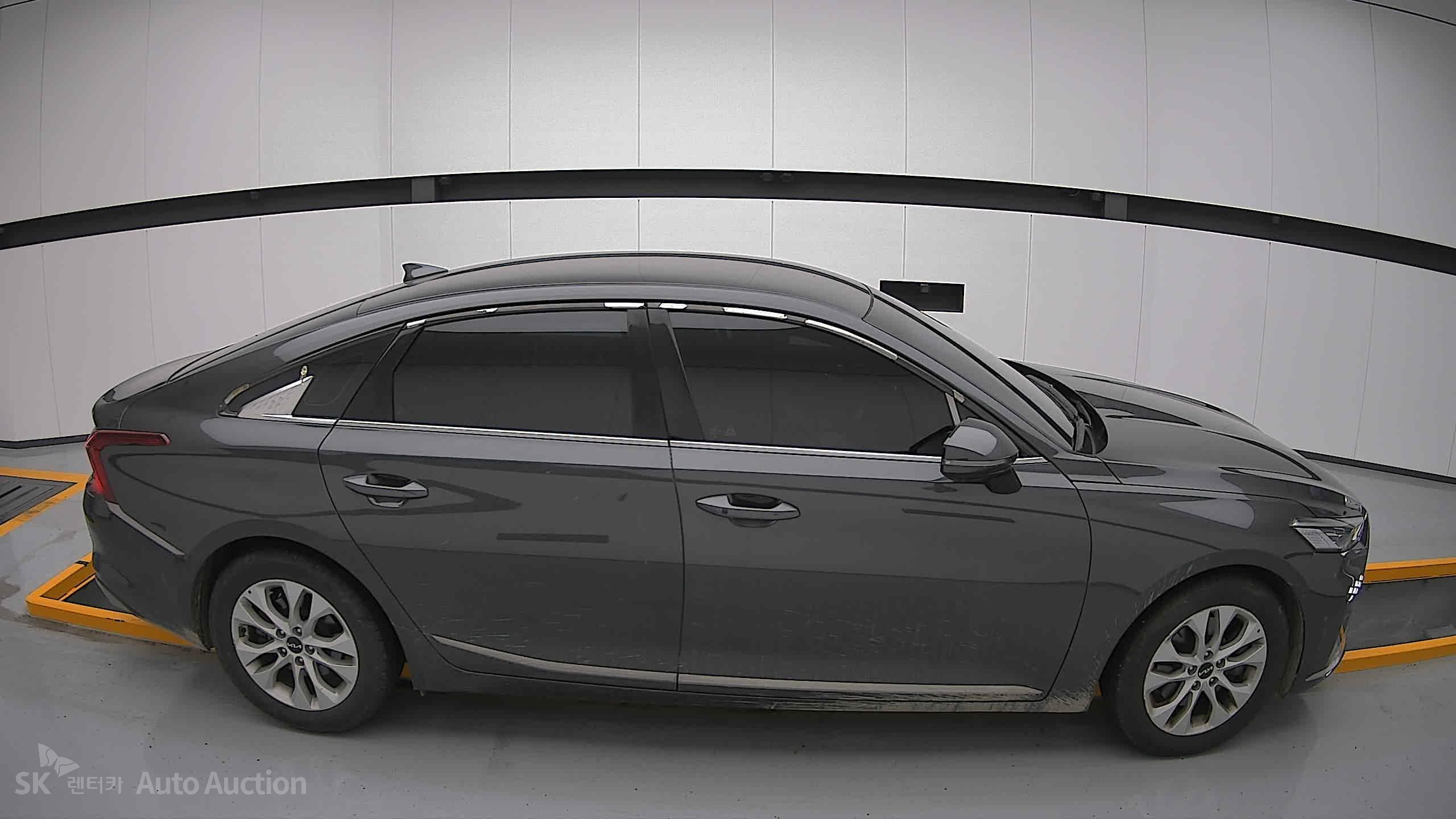 2022 - kia k8