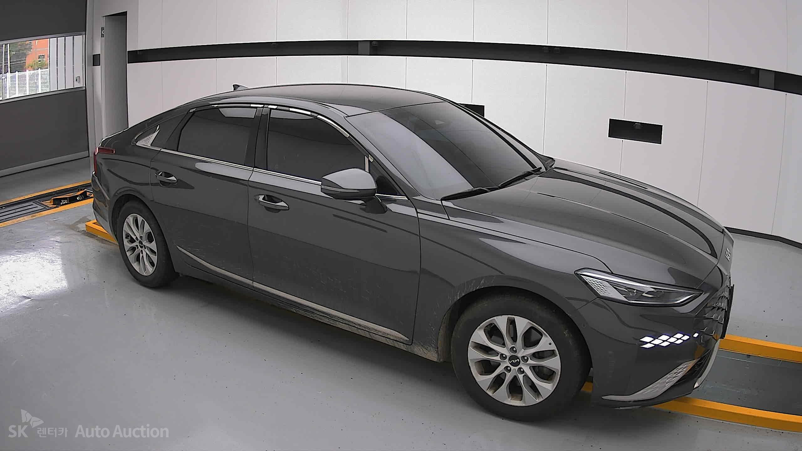 2022 - kia k8