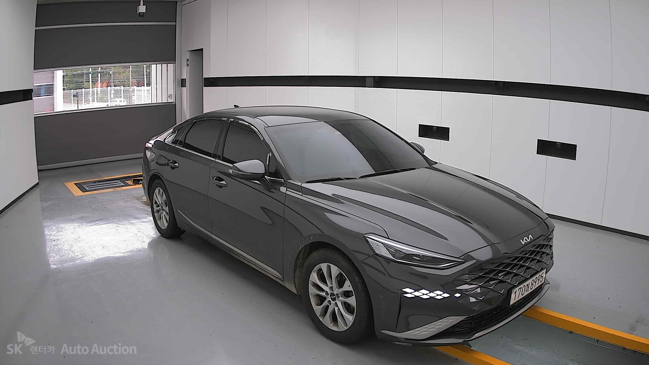2022 - kia k8
