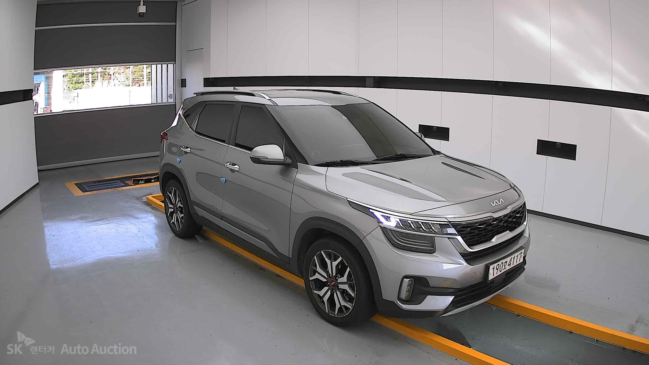 2023 - kia seltos