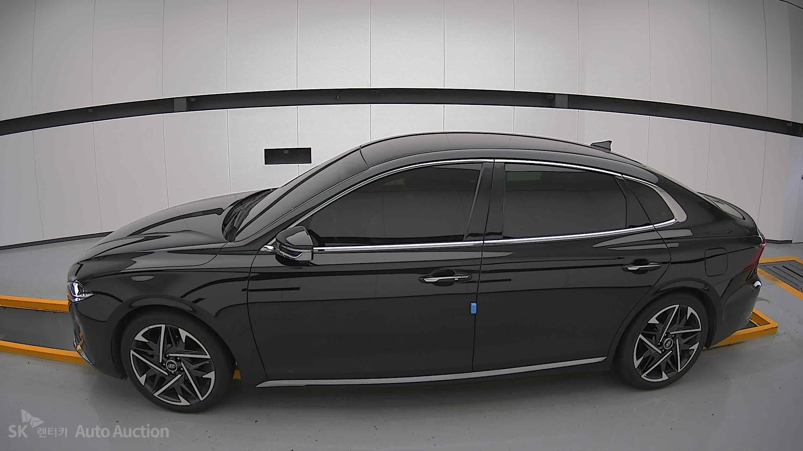 2022 - hyundai grandeur