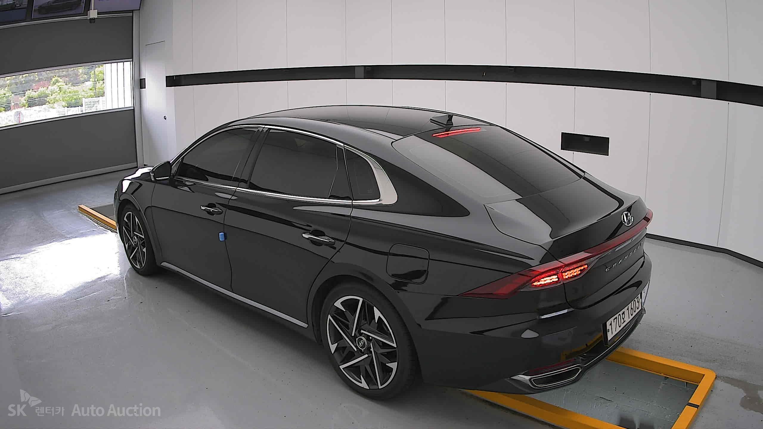 2022 - hyundai grandeur
