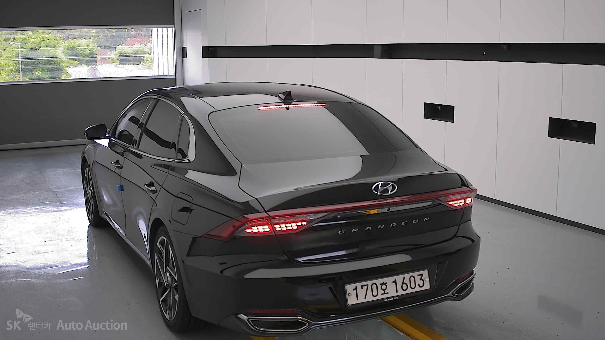 2022 - hyundai grandeur