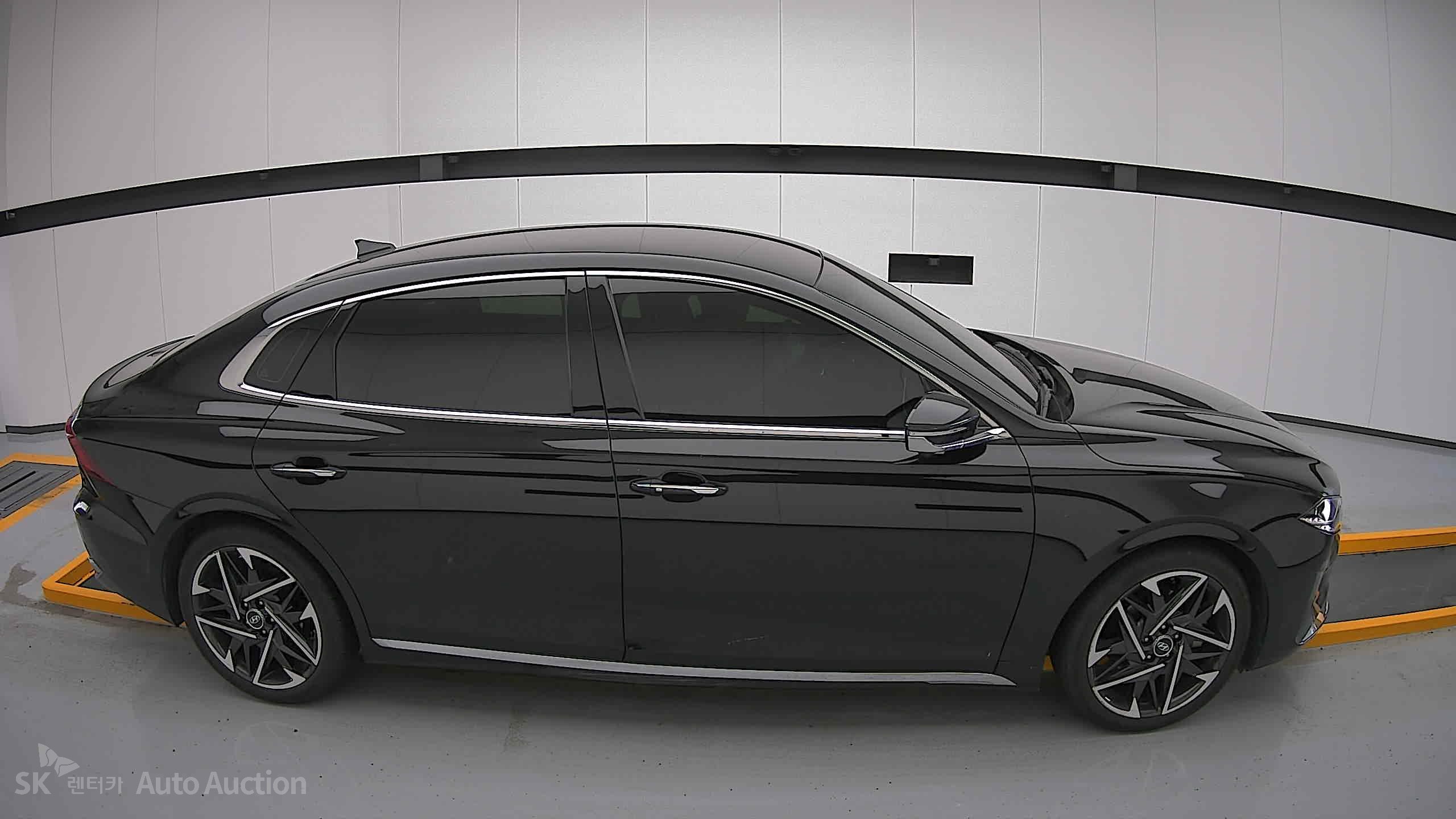 2022 - hyundai grandeur