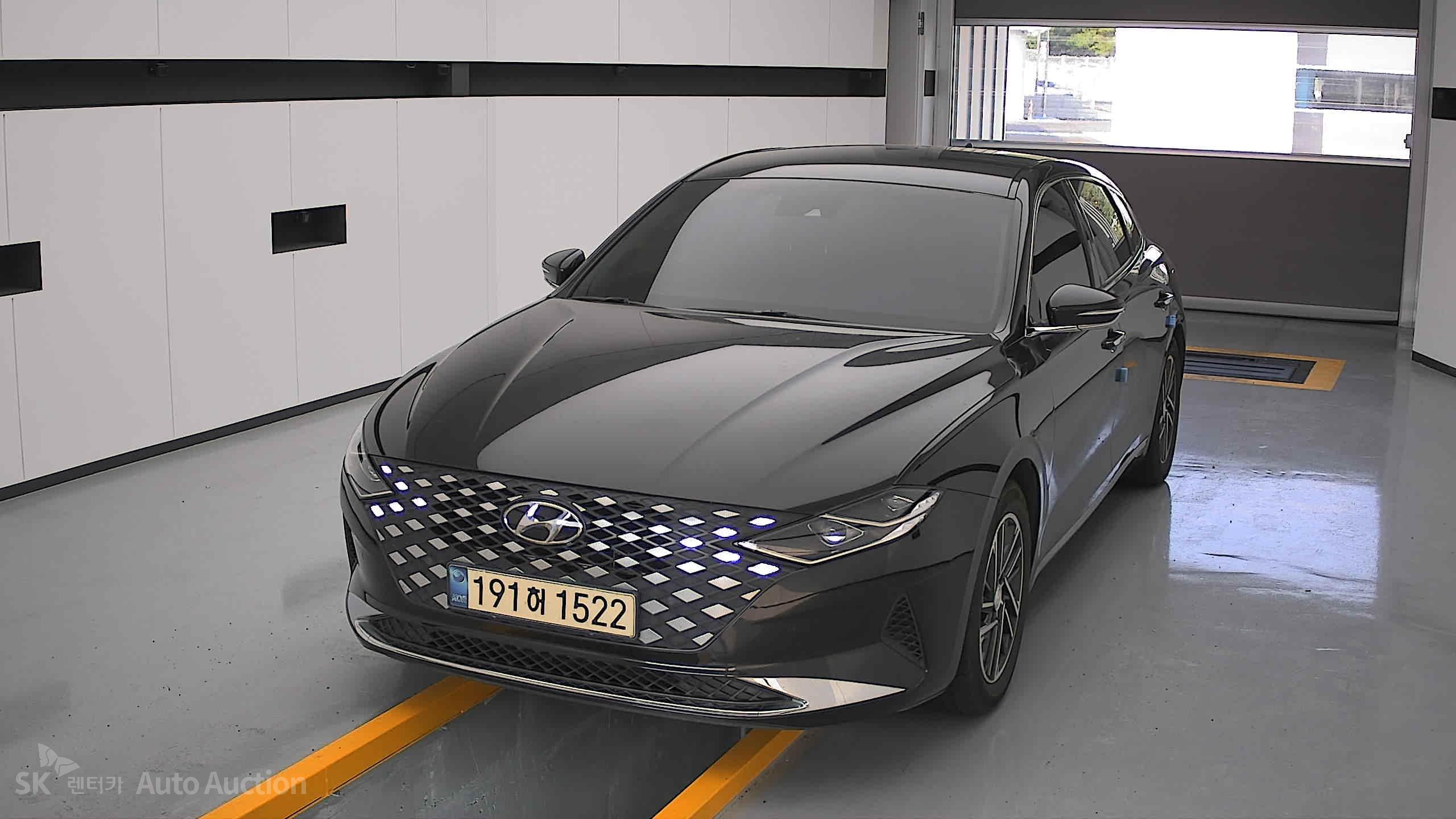 2022 - hyundai grandeur