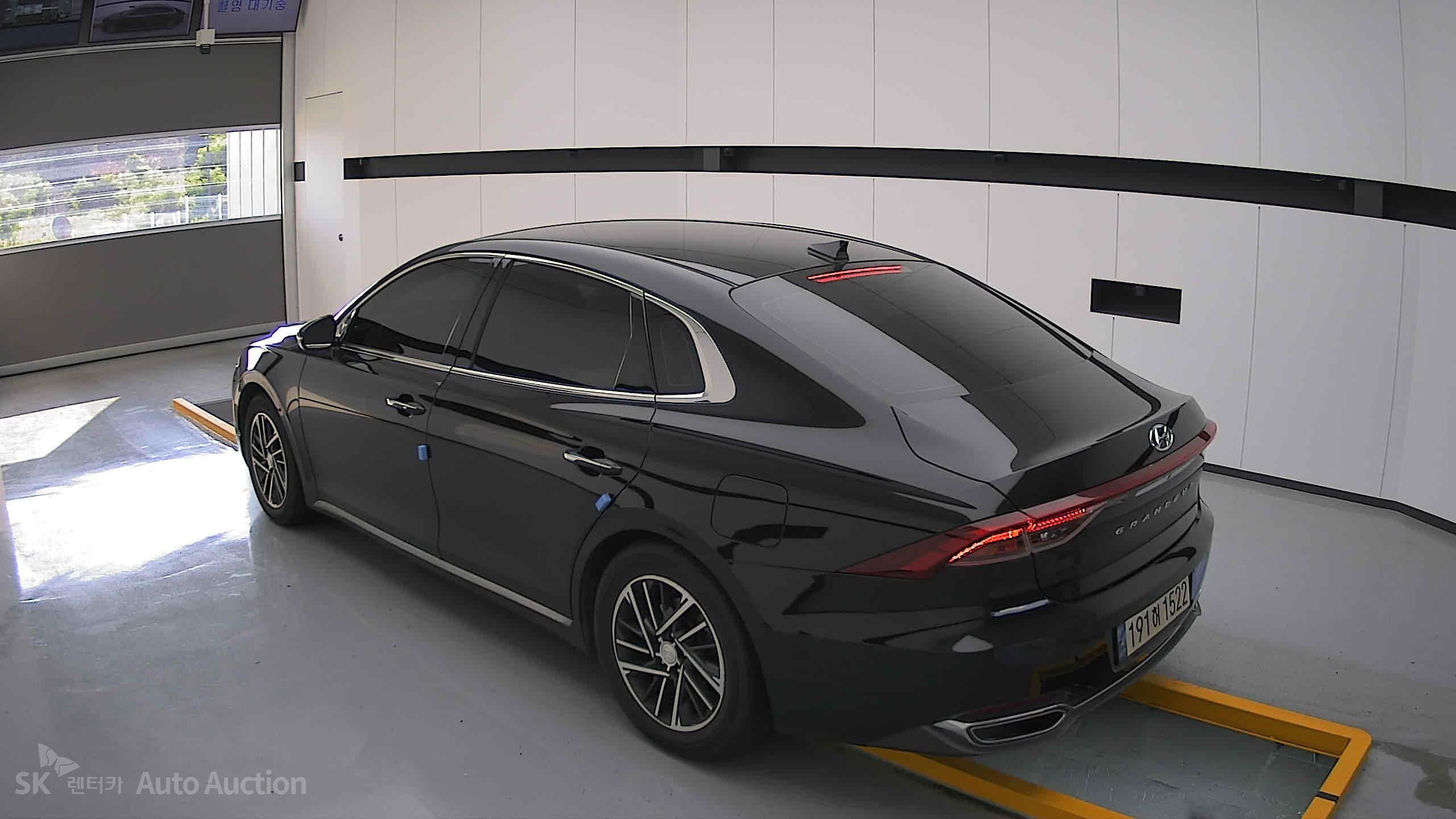 2022 - hyundai grandeur