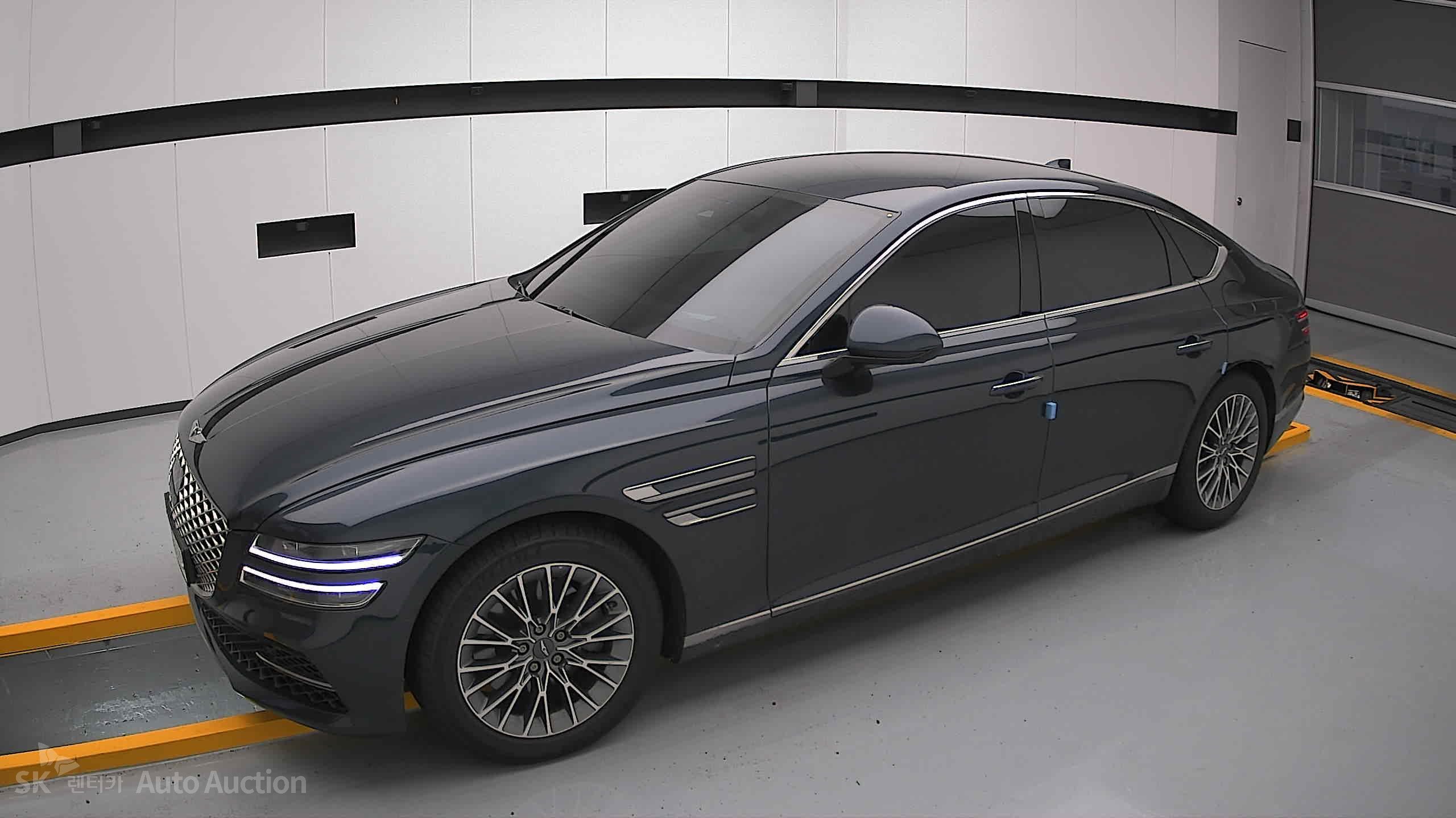 2022 - genesis g80