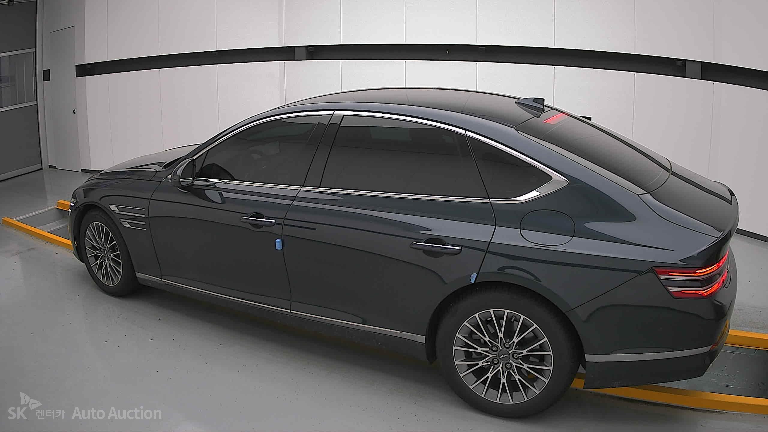 2022 - genesis g80