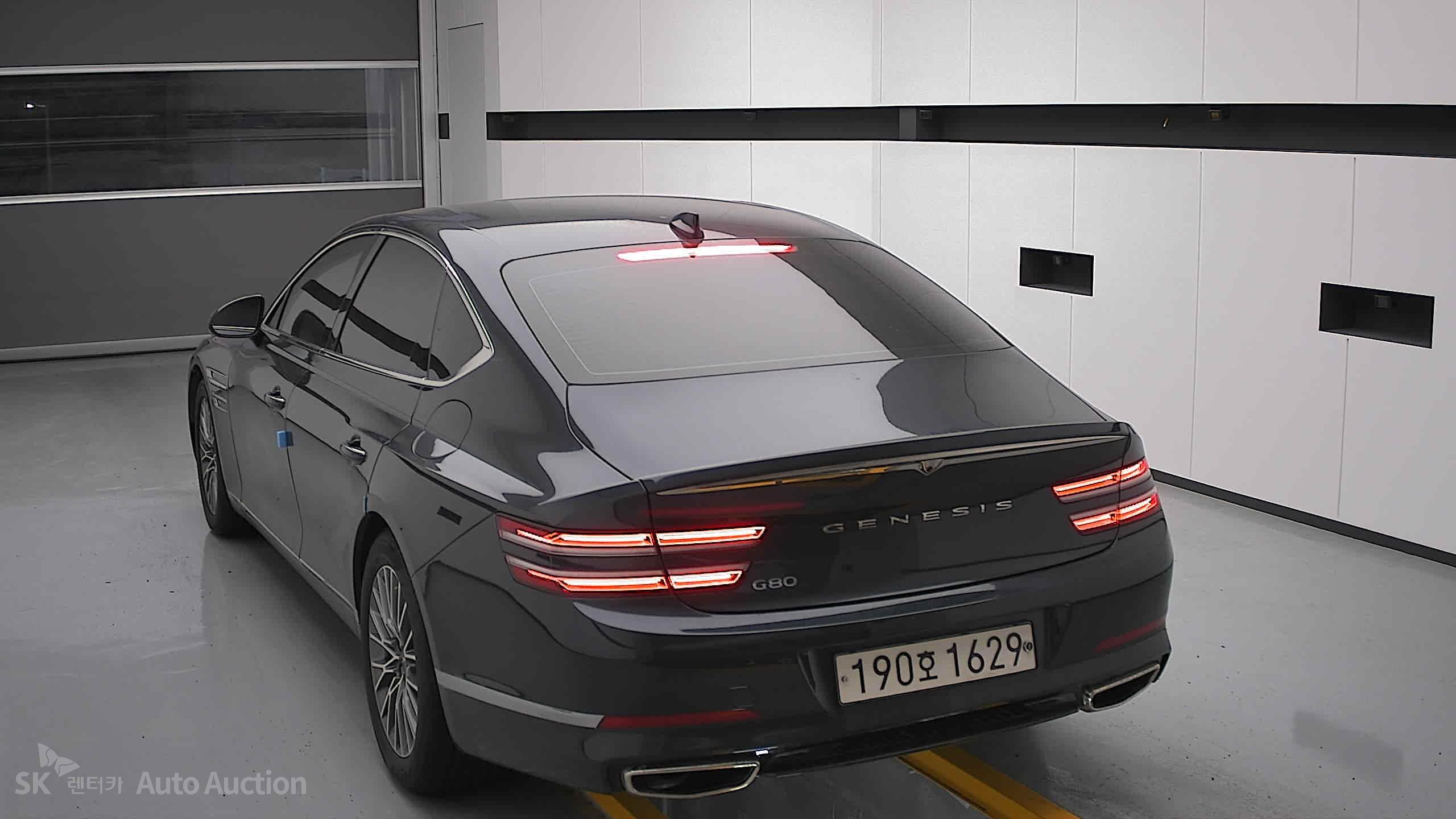 2022 - genesis g80